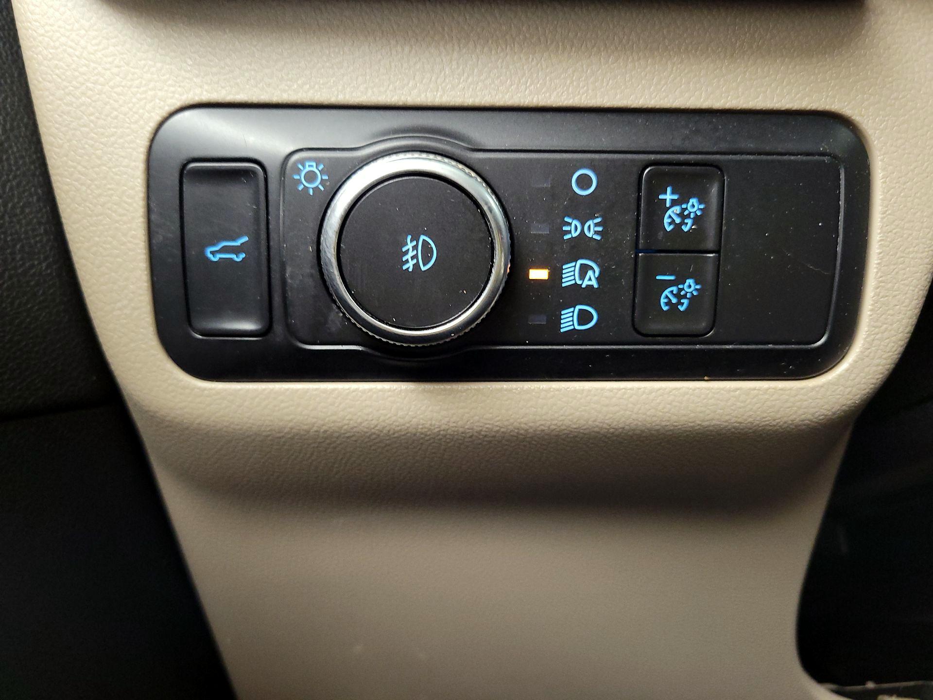 Thumbnail: 2022 Ford Escape - 13