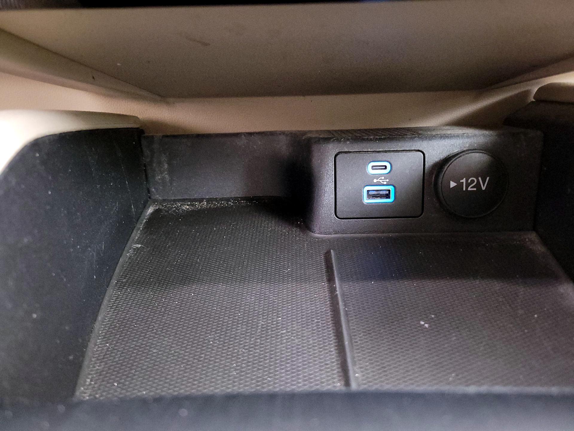 Thumbnail: 2022 Ford Escape - 19