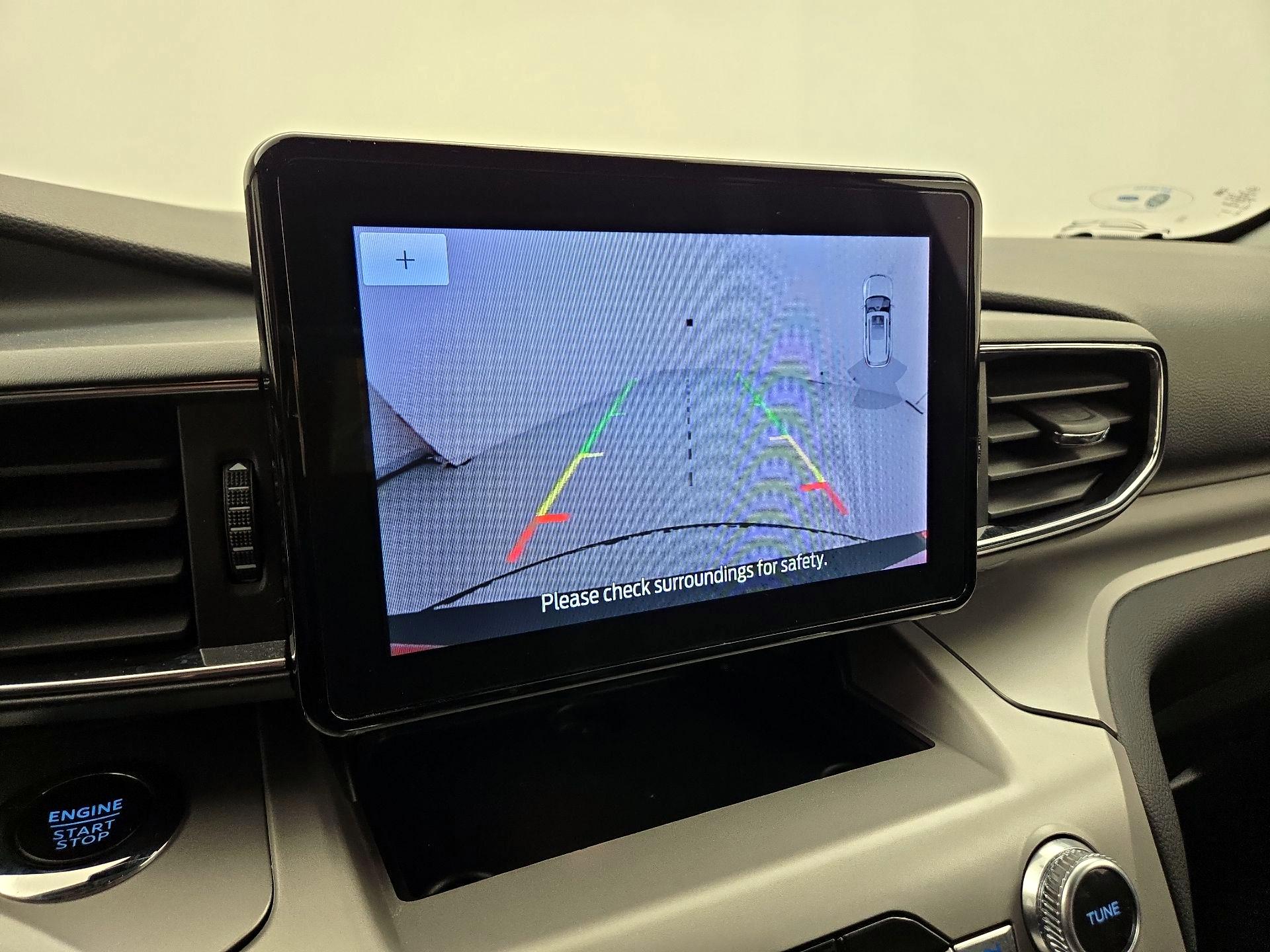 Thumbnail: 2022 Ford Explorer - 14