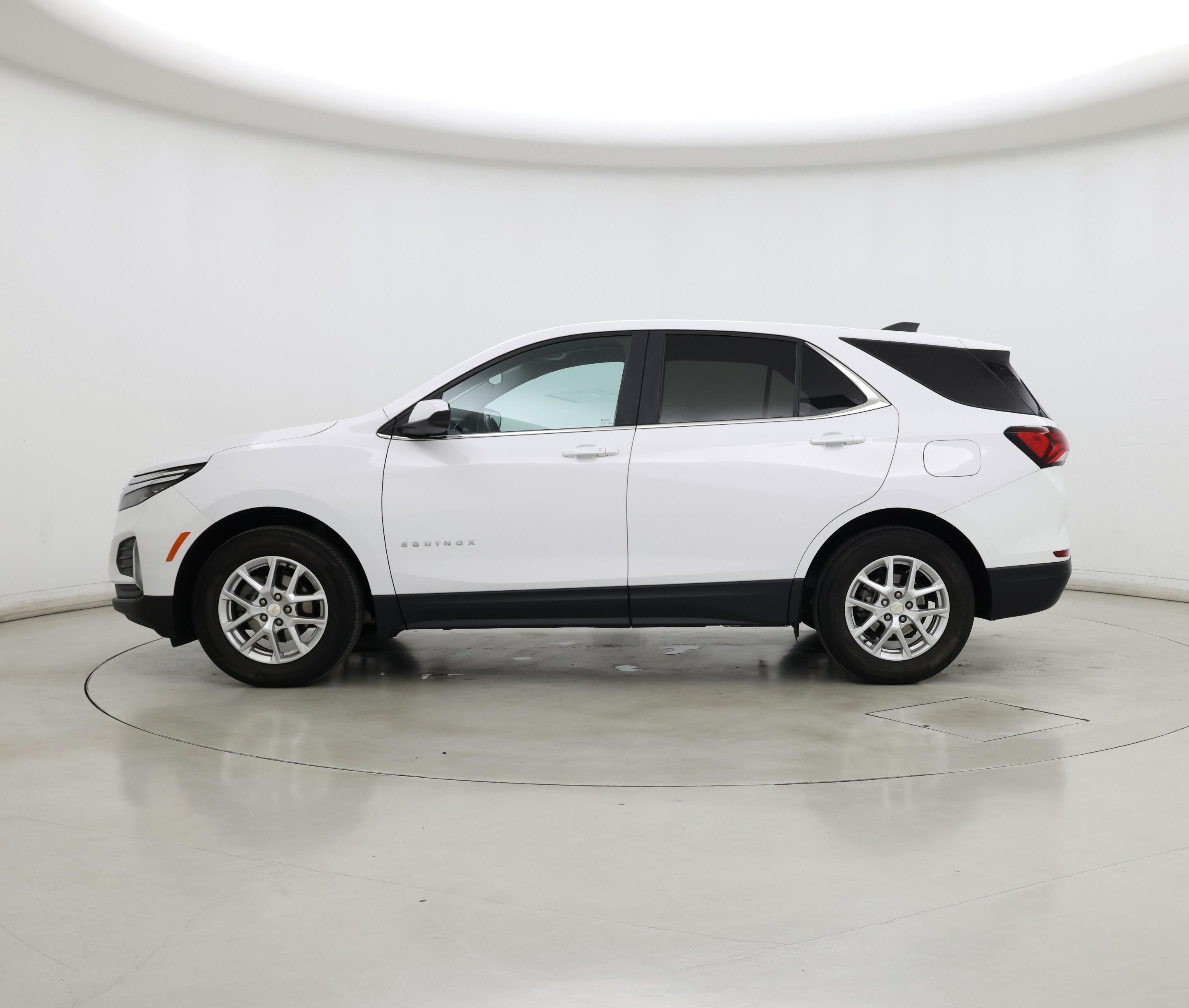 Thumbnail: 2022 Chevrolet Equinox - 3