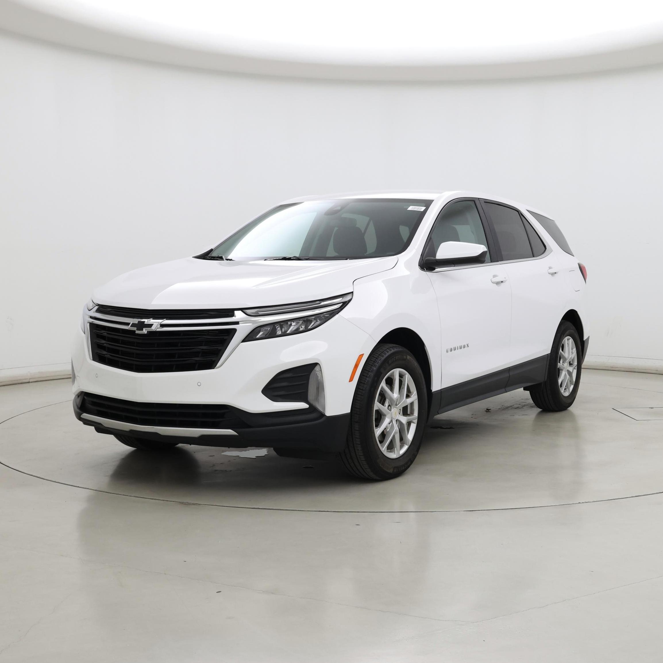 Thumbnail: 2022 Chevrolet Equinox - 4