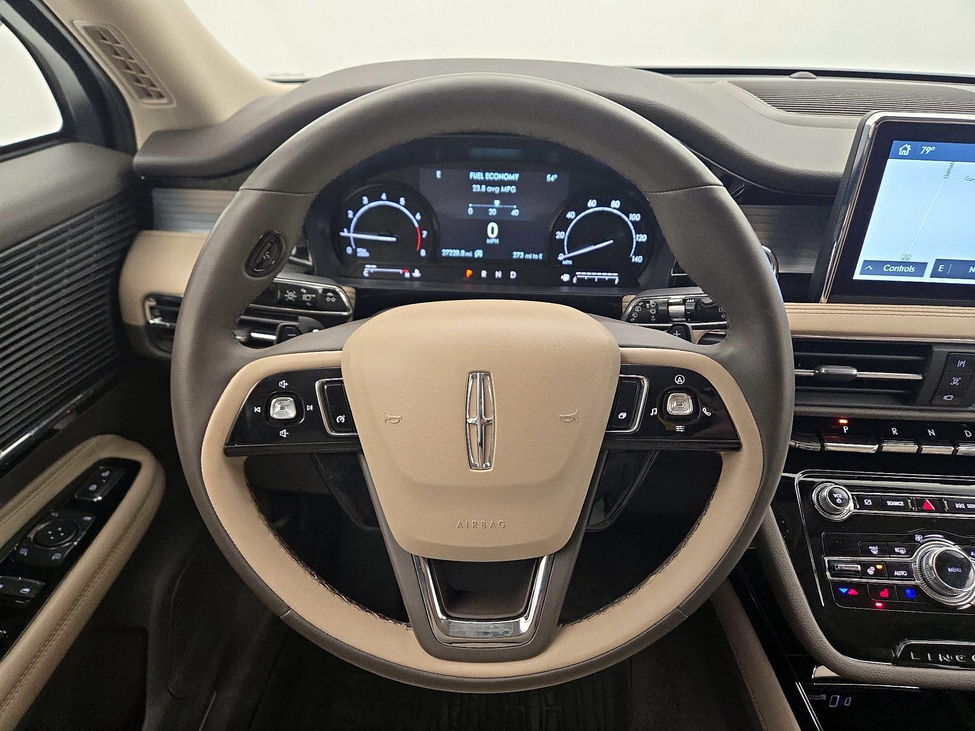 Thumbnail: 2022 Lincoln Corsair - 10