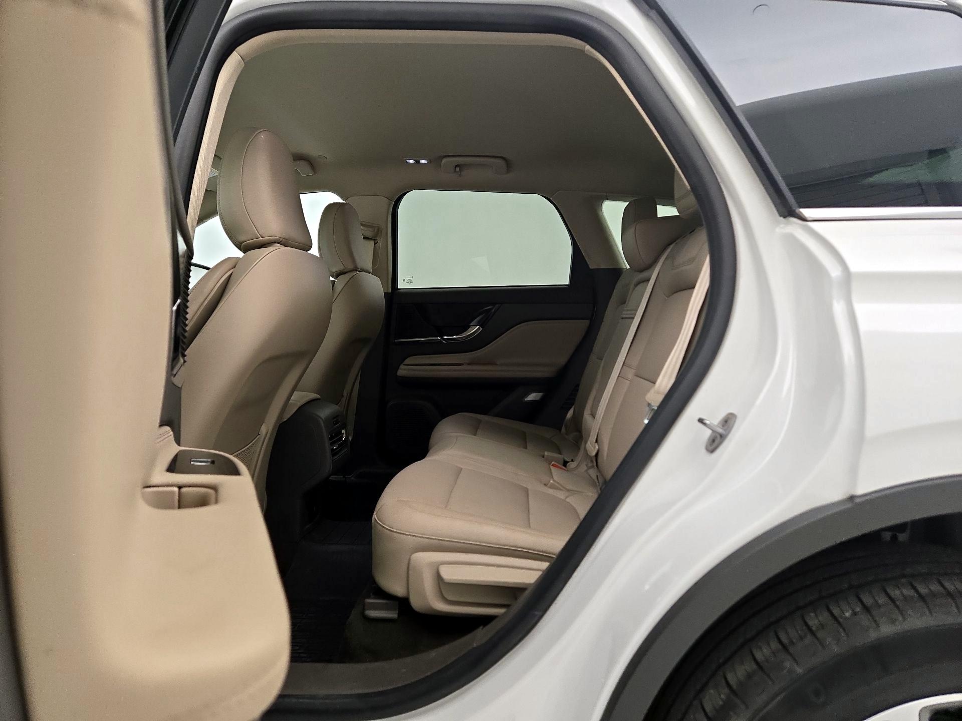 Thumbnail: 2022 Lincoln Corsair - 20