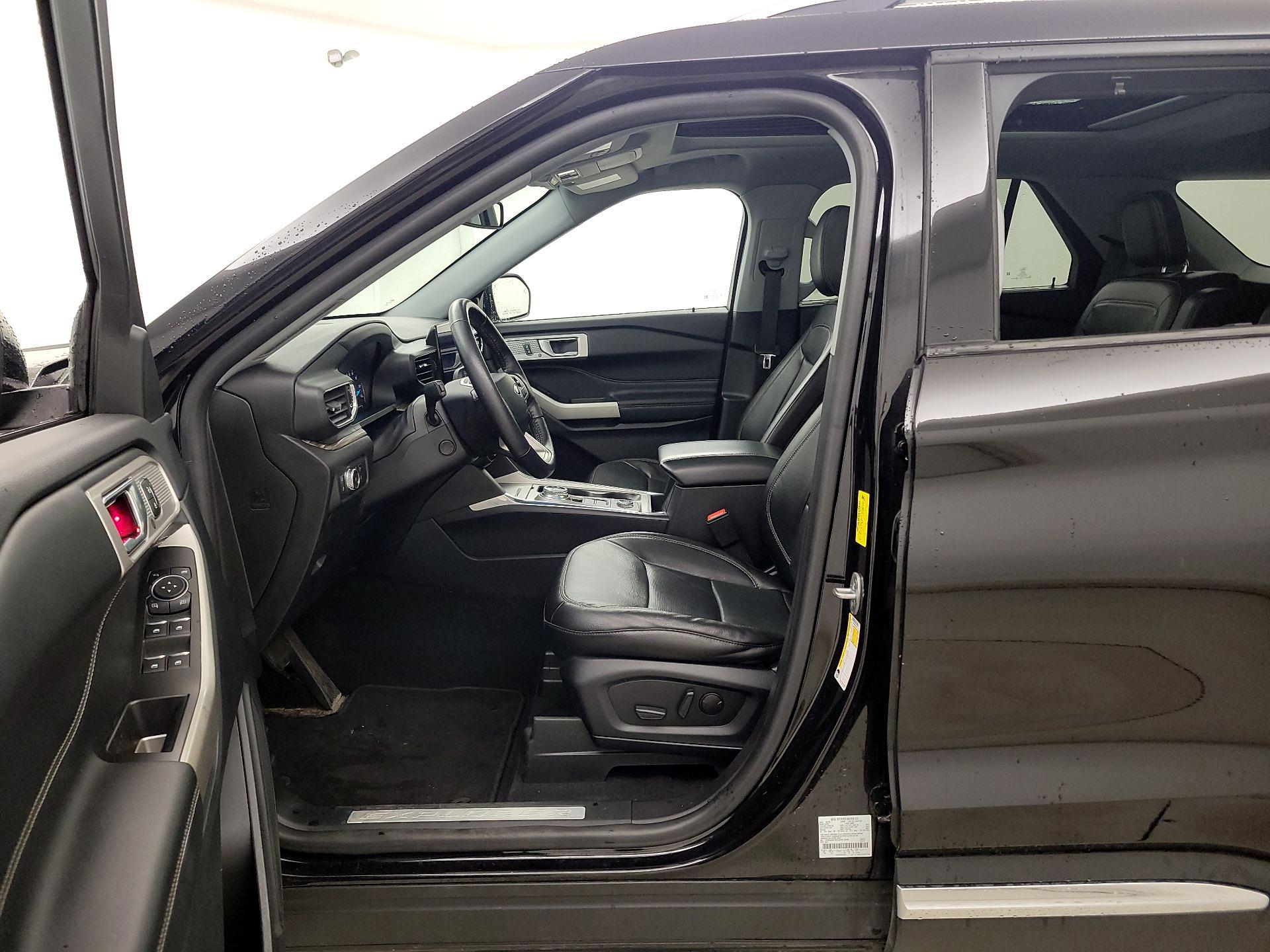 Thumbnail: 2022 Ford Explorer - 11