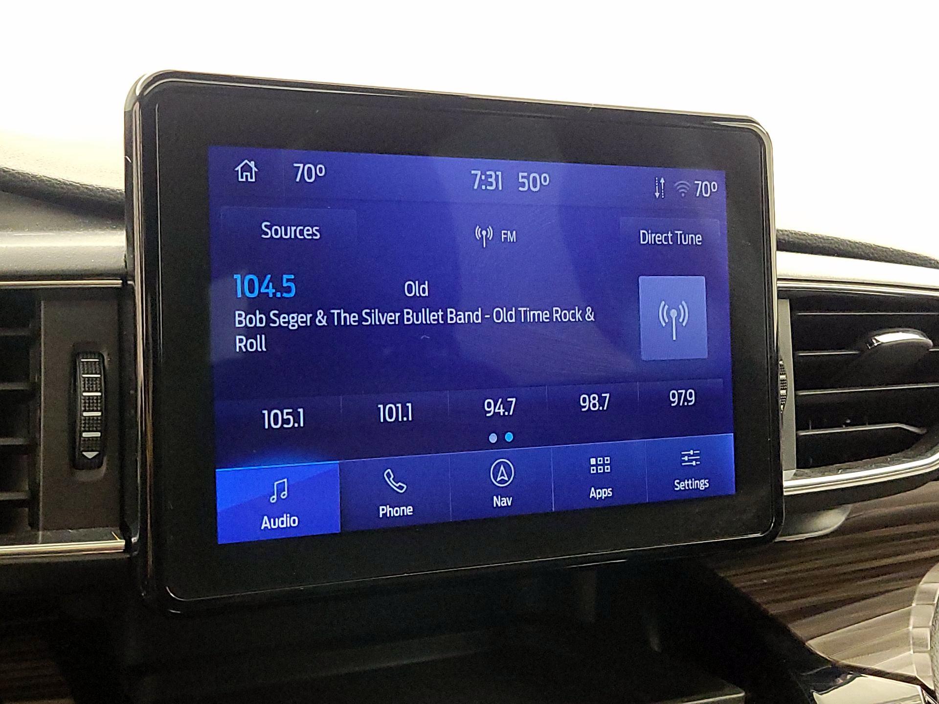 Thumbnail: 2022 Ford Explorer - 16