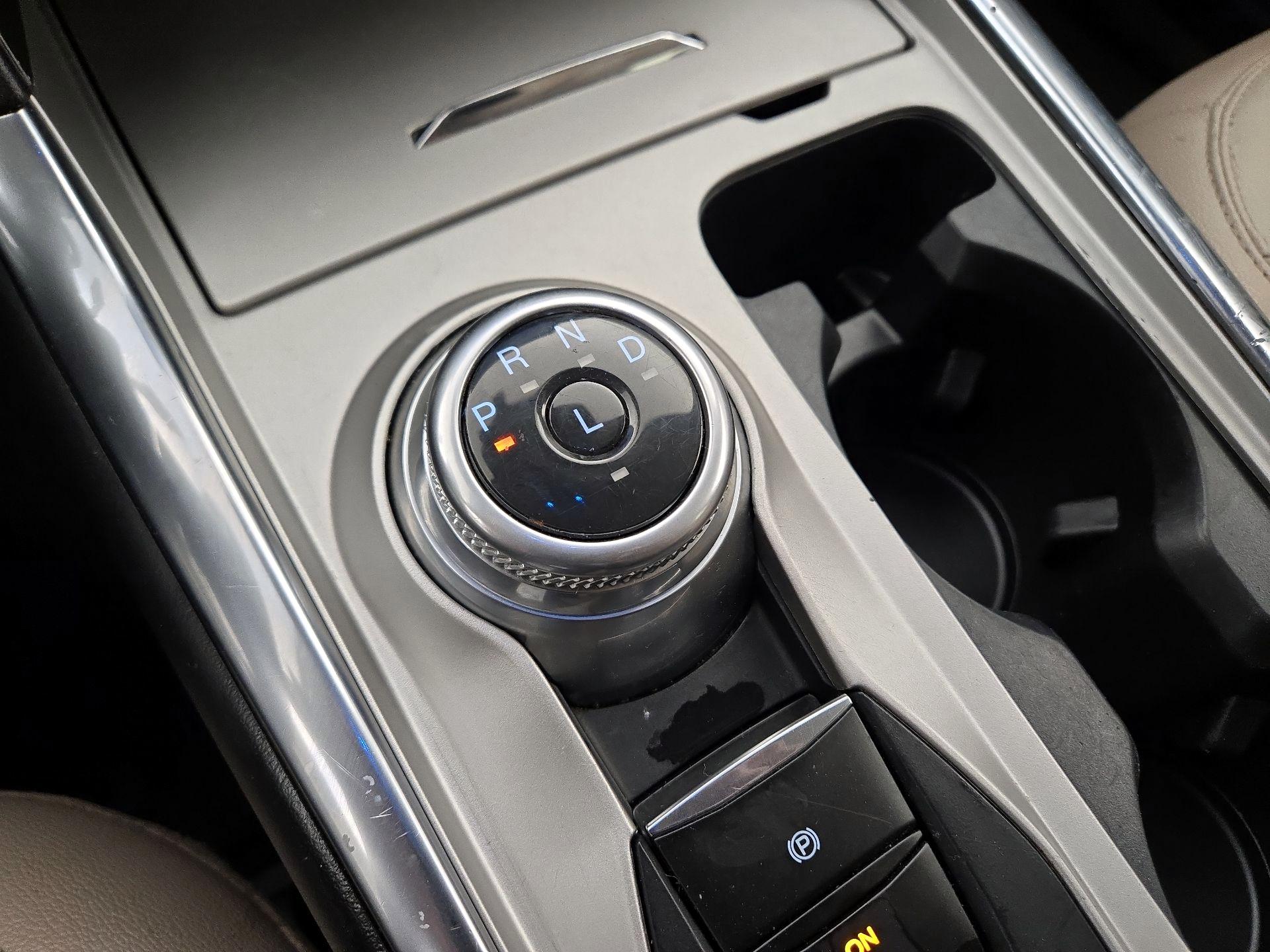 Thumbnail: 2022 Ford Explorer - 18