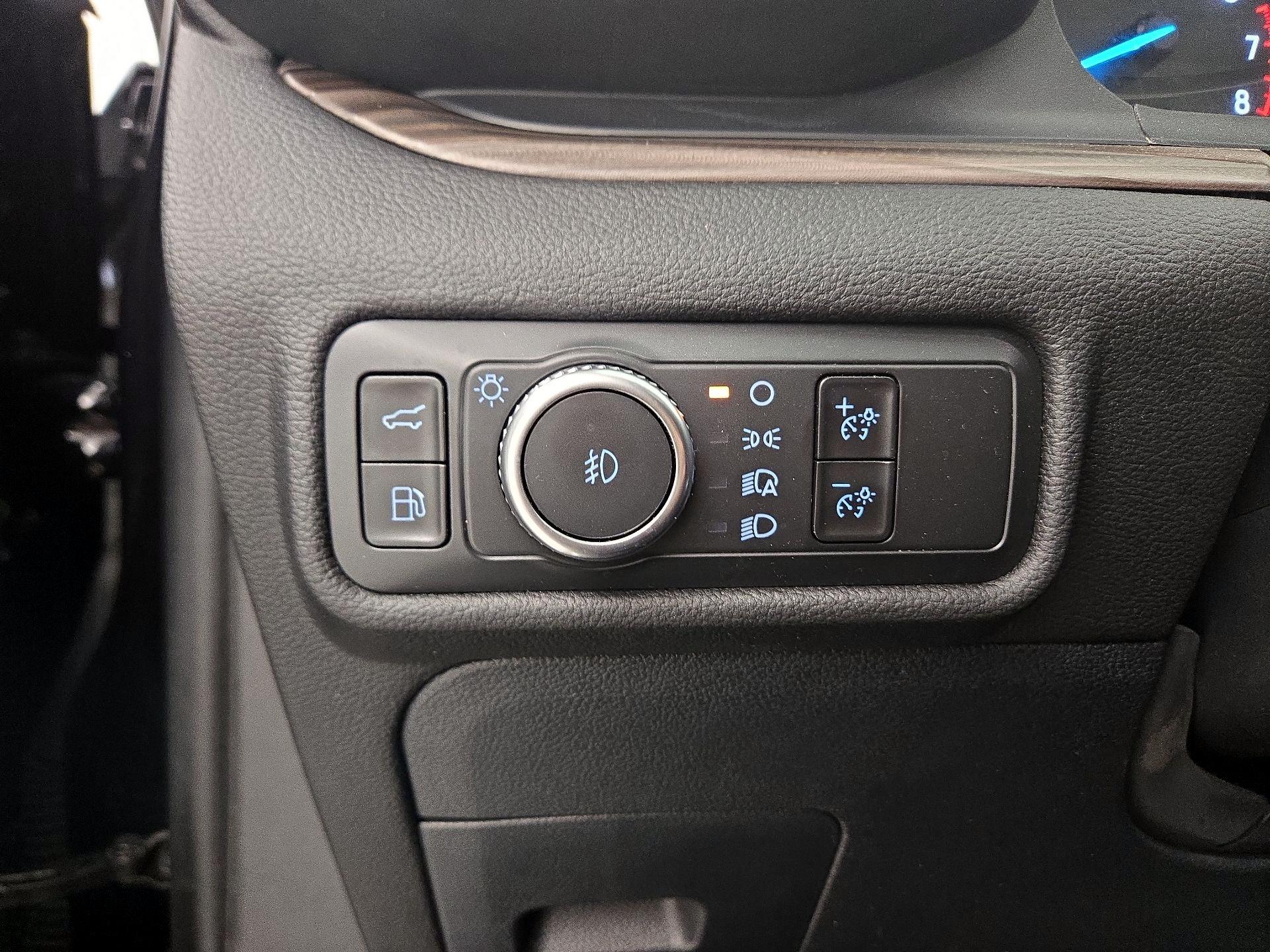 Thumbnail: 2022 Ford Explorer - 13