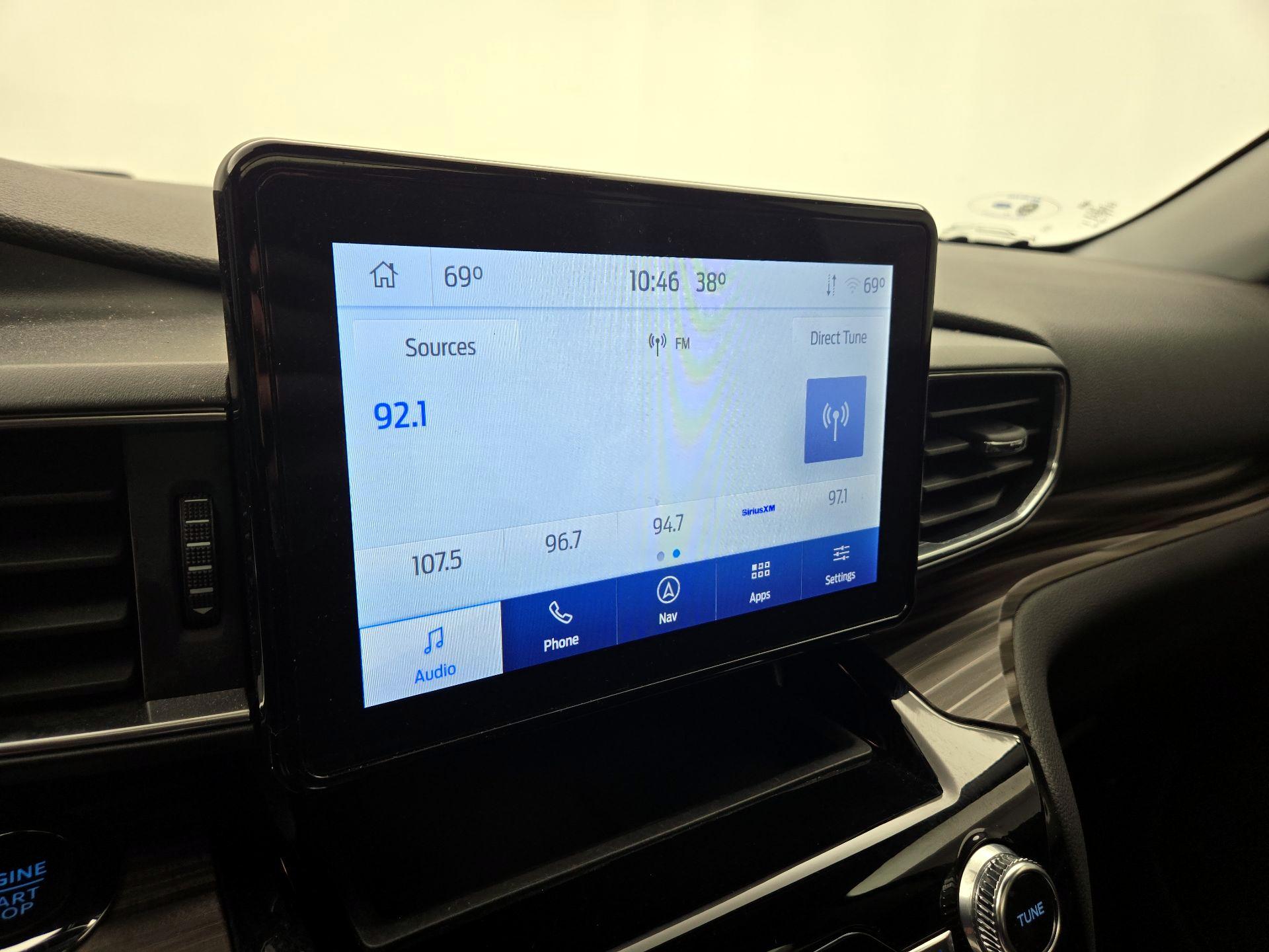 Thumbnail: 2022 Ford Explorer - 16