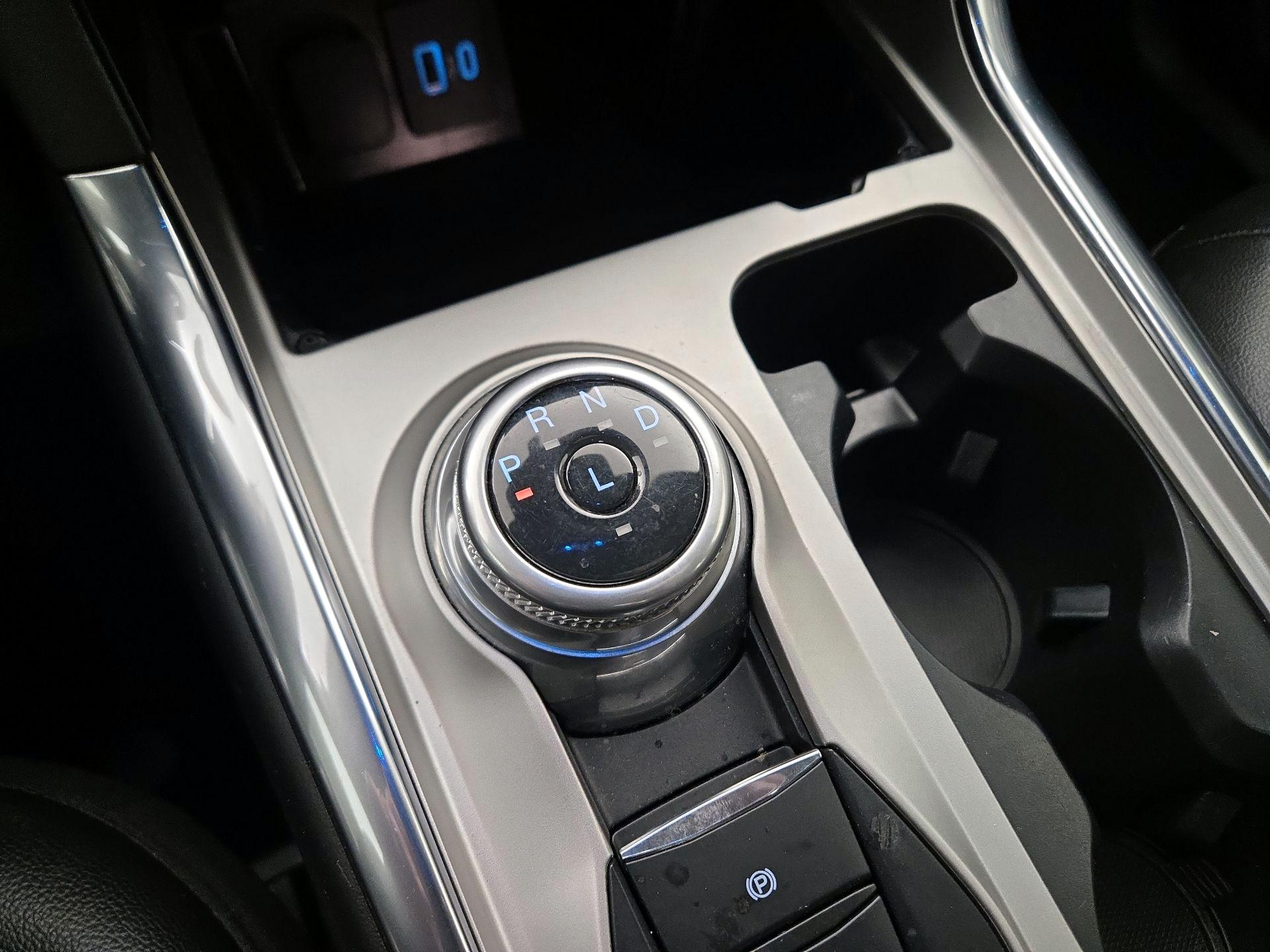 Thumbnail: 2022 Ford Explorer - 18