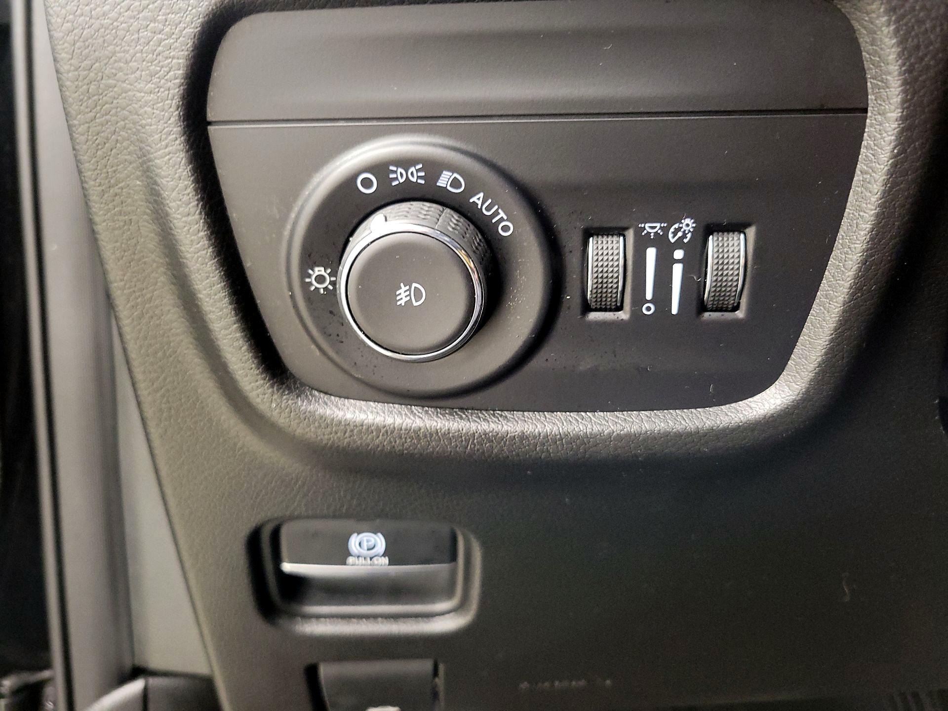 Thumbnail: 2023 Jeep Grand Cherokee - 13