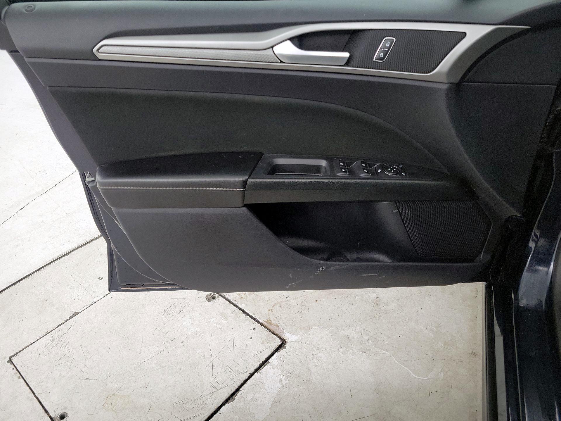 Thumbnail: 2020 Ford Fusion - 12