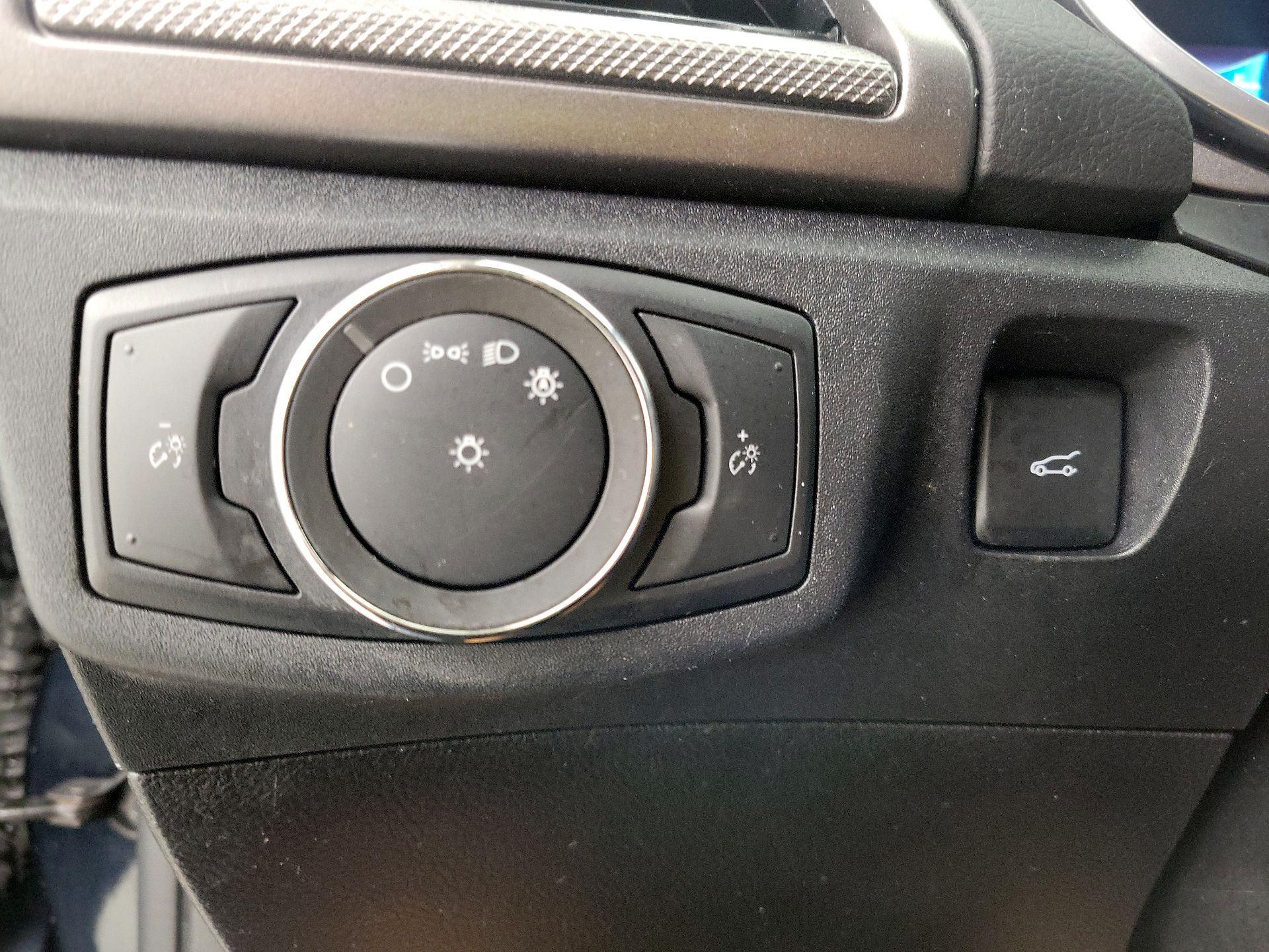 Thumbnail: 2020 Ford Fusion - 13