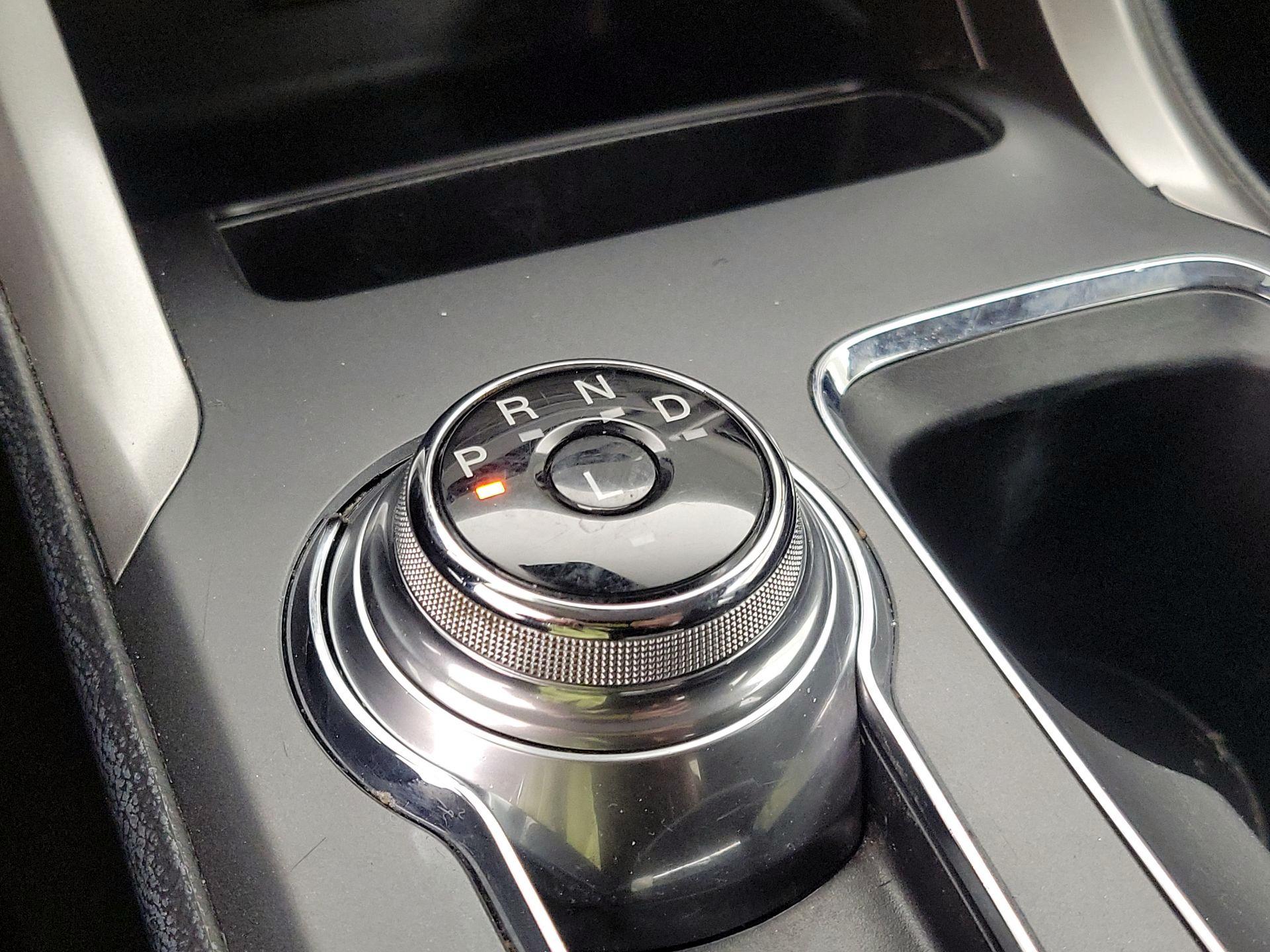 Thumbnail: 2020 Ford Fusion - 17