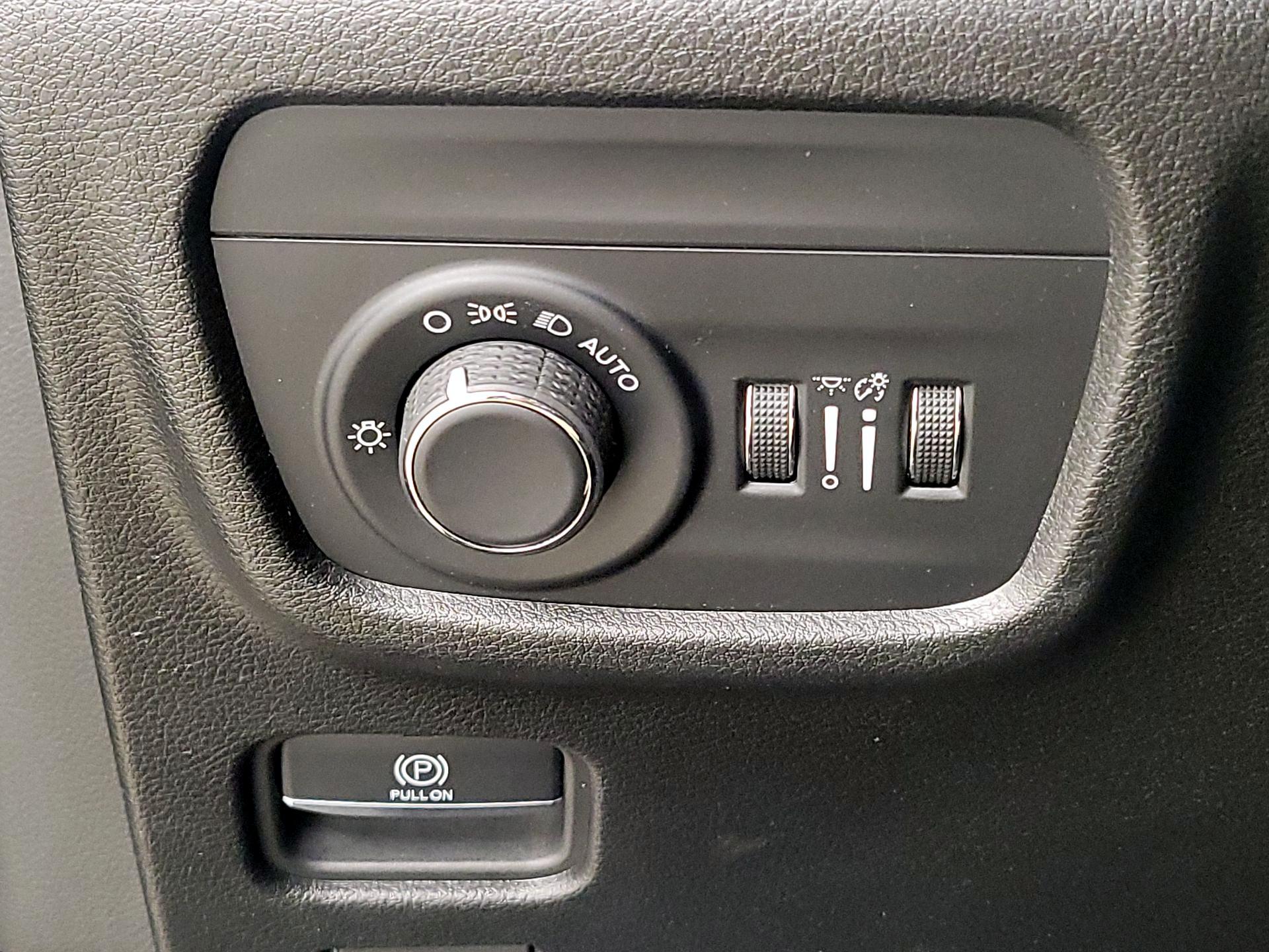 Thumbnail: 2023 Jeep Grand Cherokee - 13