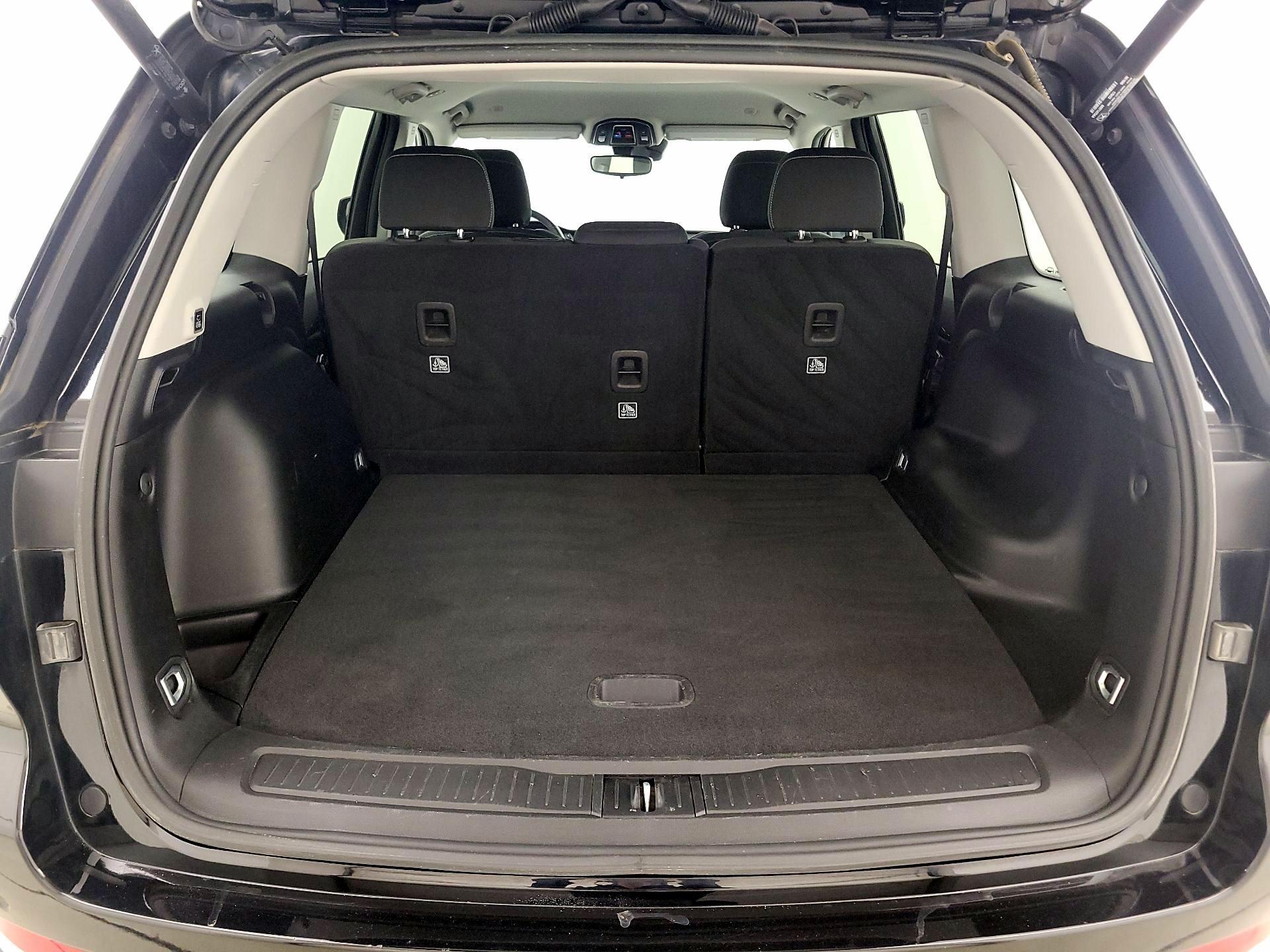 Thumbnail: 2023 Jeep Grand Cherokee - 20