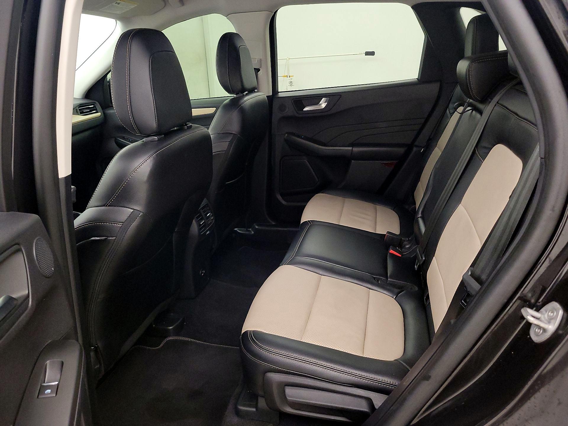 Thumbnail: 2022 Ford Escape - 20