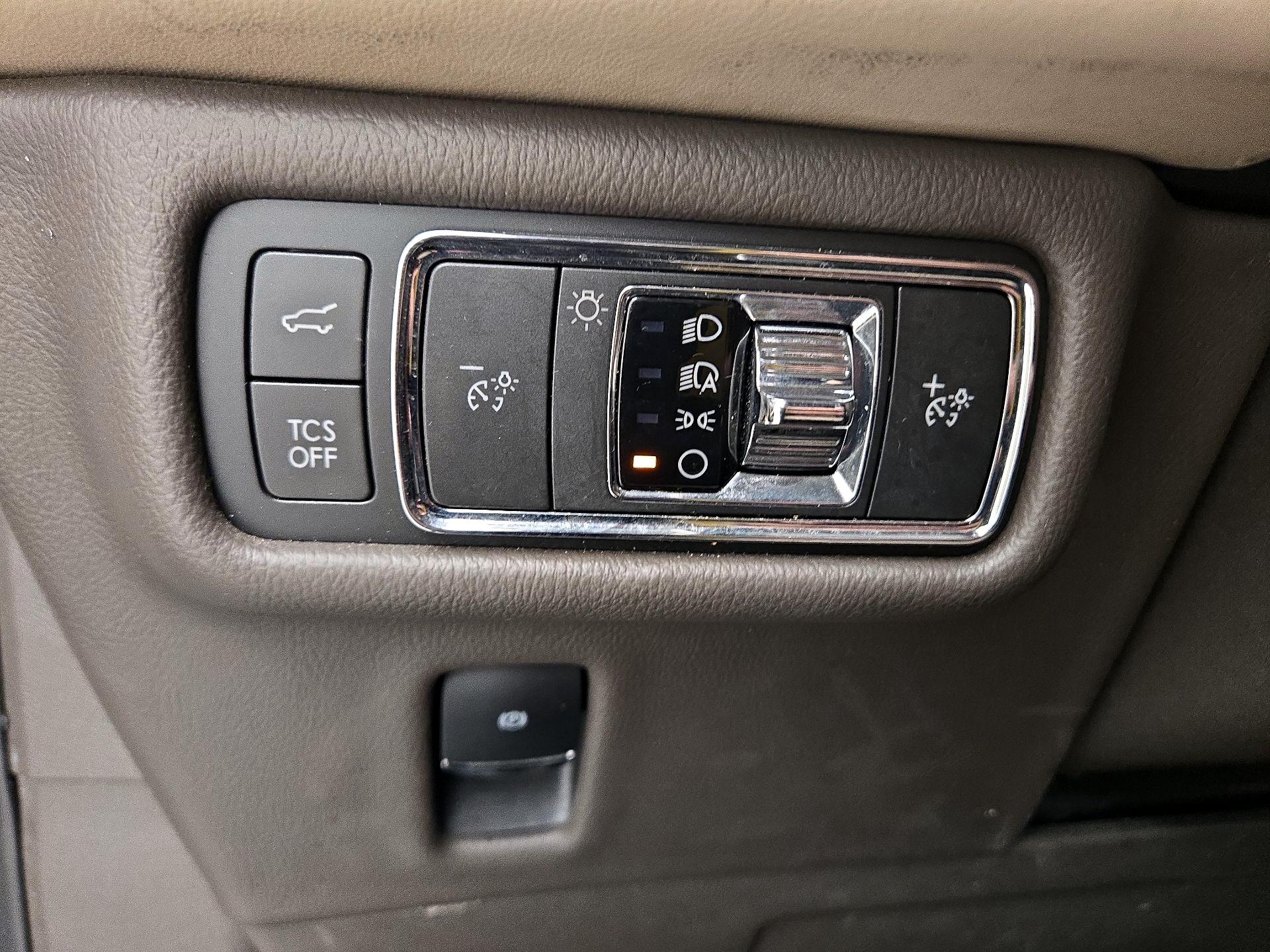 Thumbnail: 2022 Lincoln Nautilus - 13