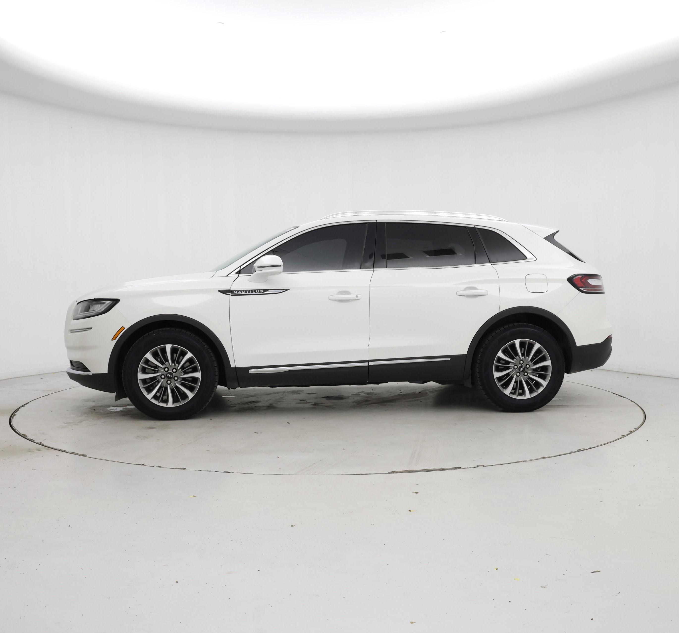 Thumbnail: 2022 Lincoln Nautilus - 3