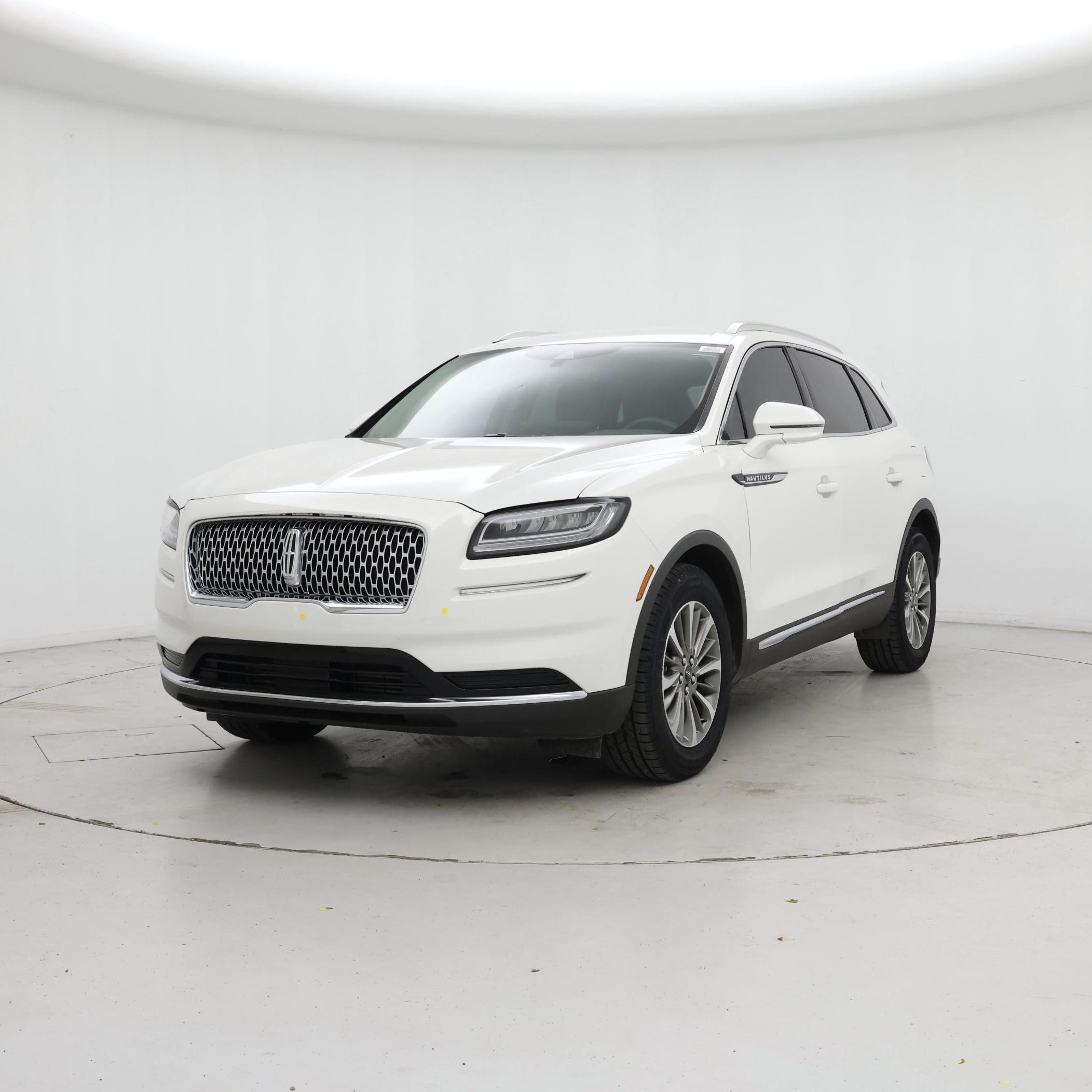 Thumbnail: 2022 Lincoln Nautilus - 4