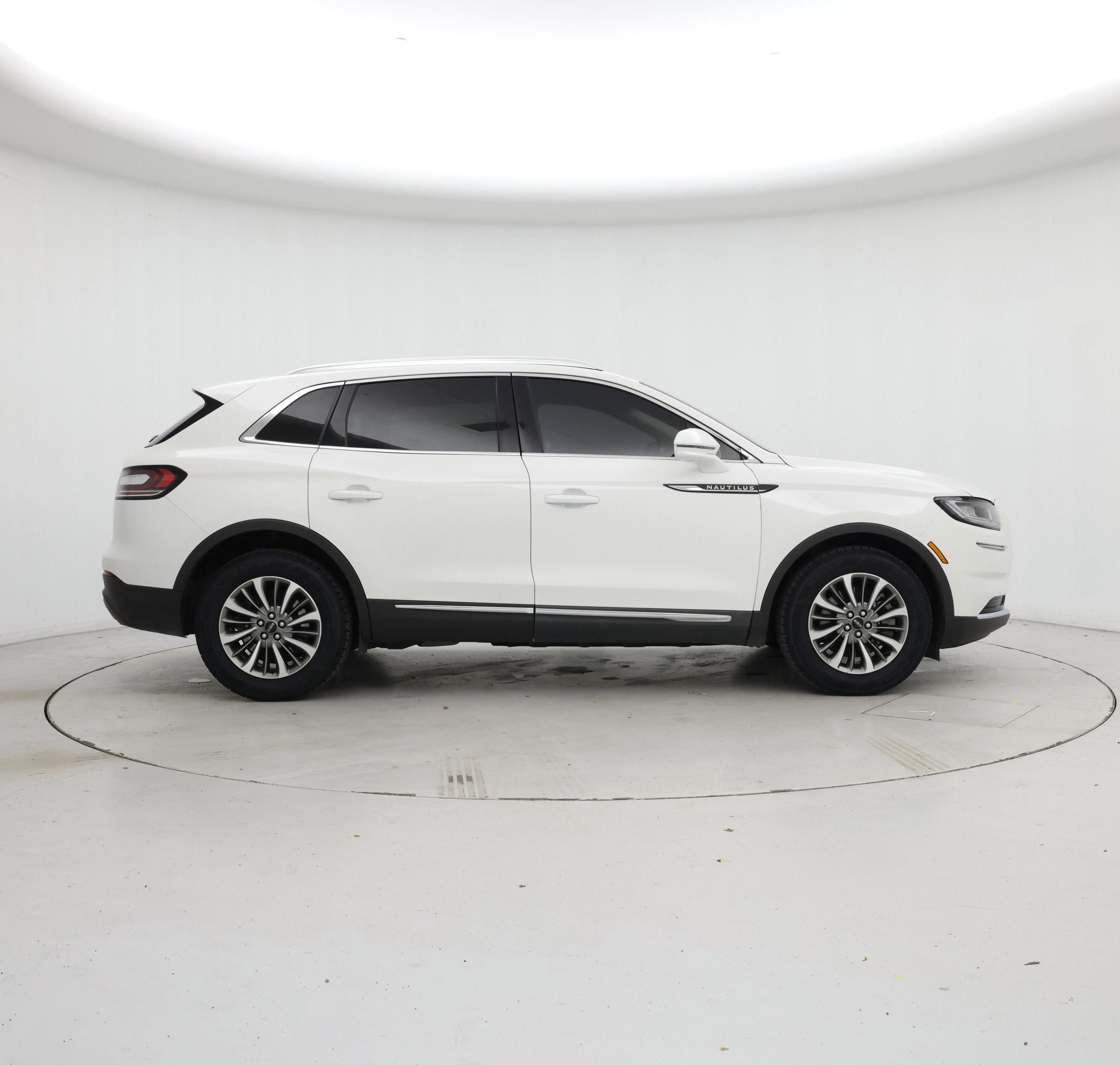 Thumbnail: 2022 Lincoln Nautilus - 7