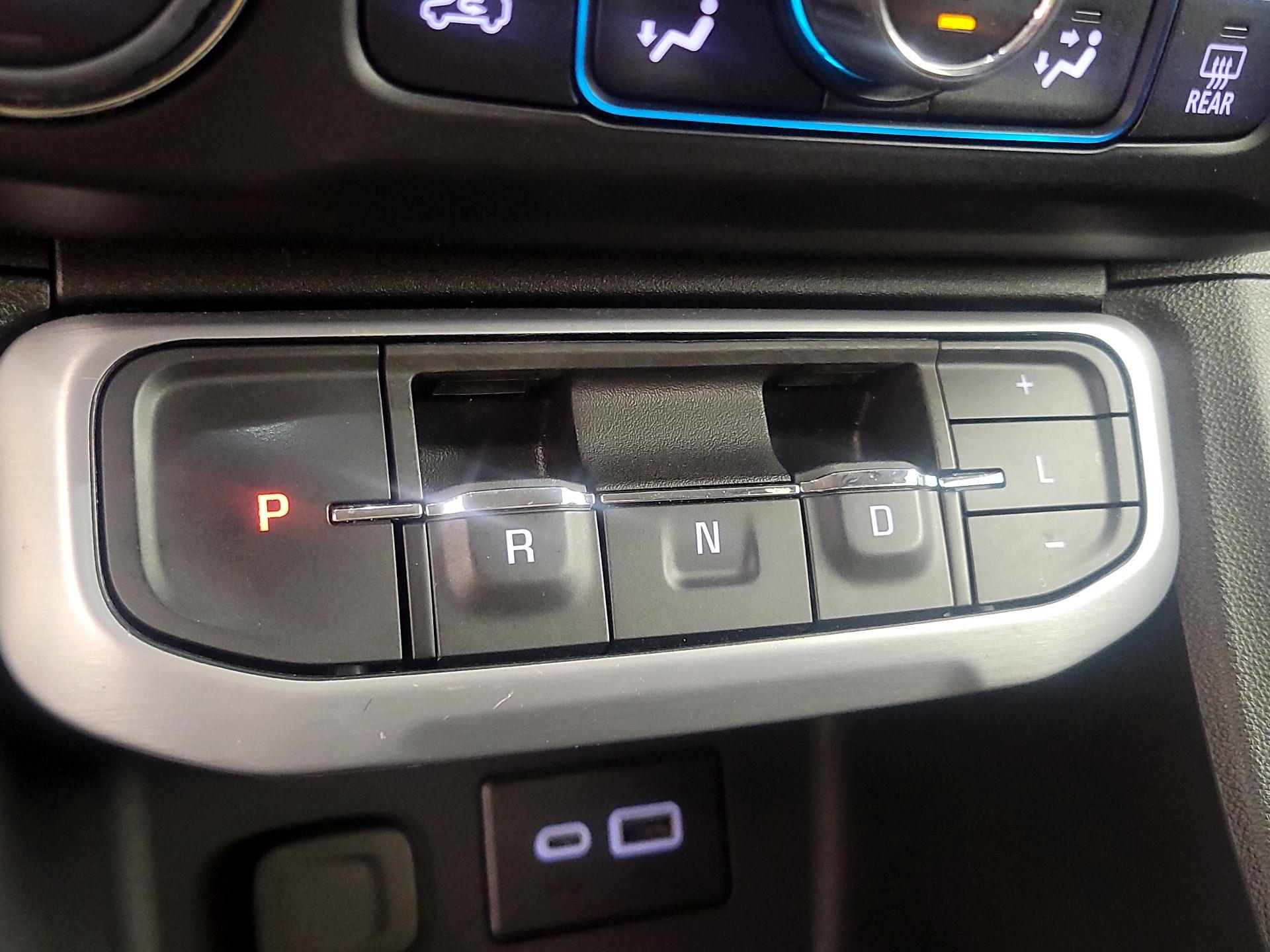 Thumbnail: 2023 GMC Acadia - 17