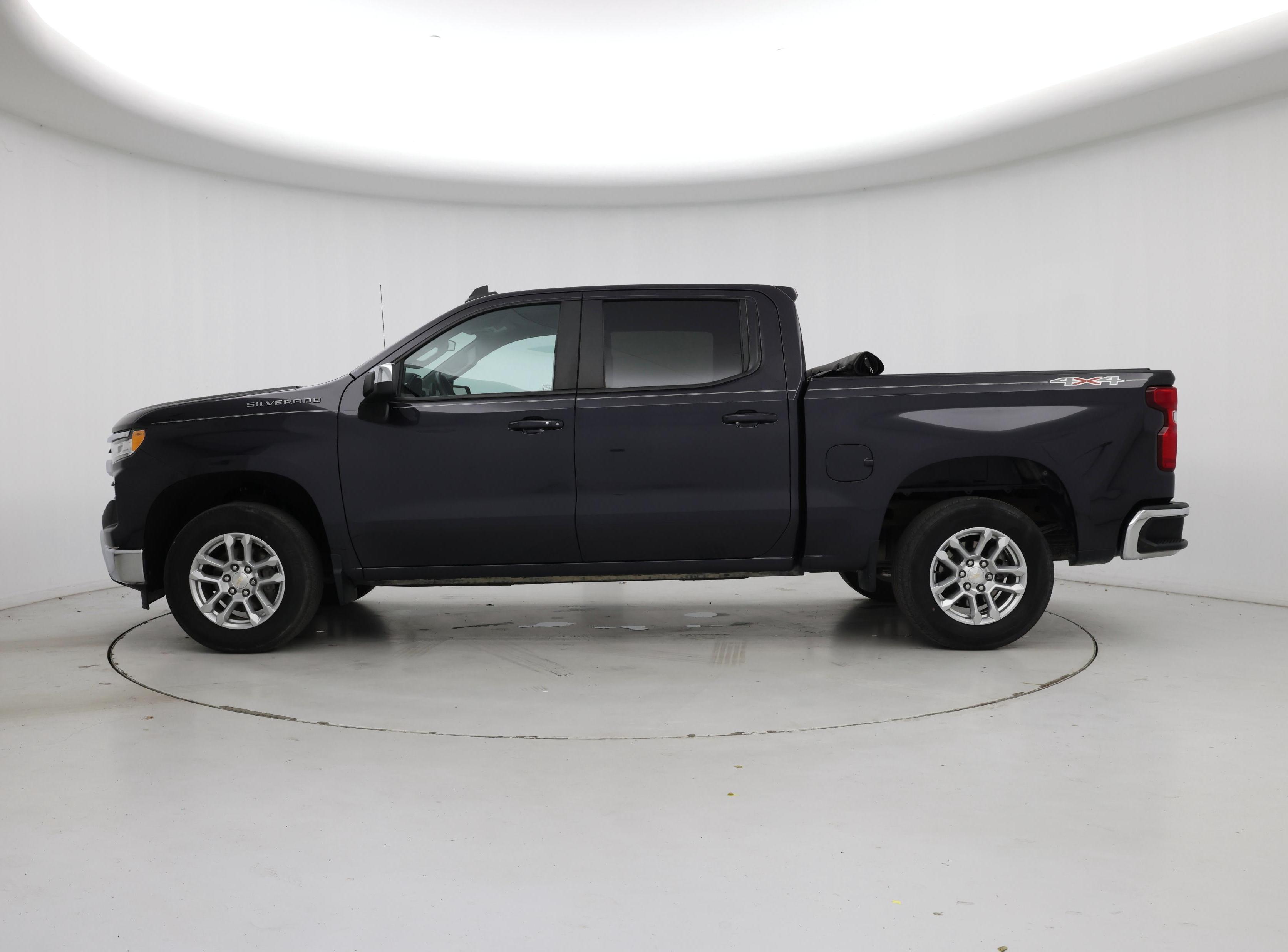 Thumbnail: 2022 Chevrolet Silverado 1500 - 3