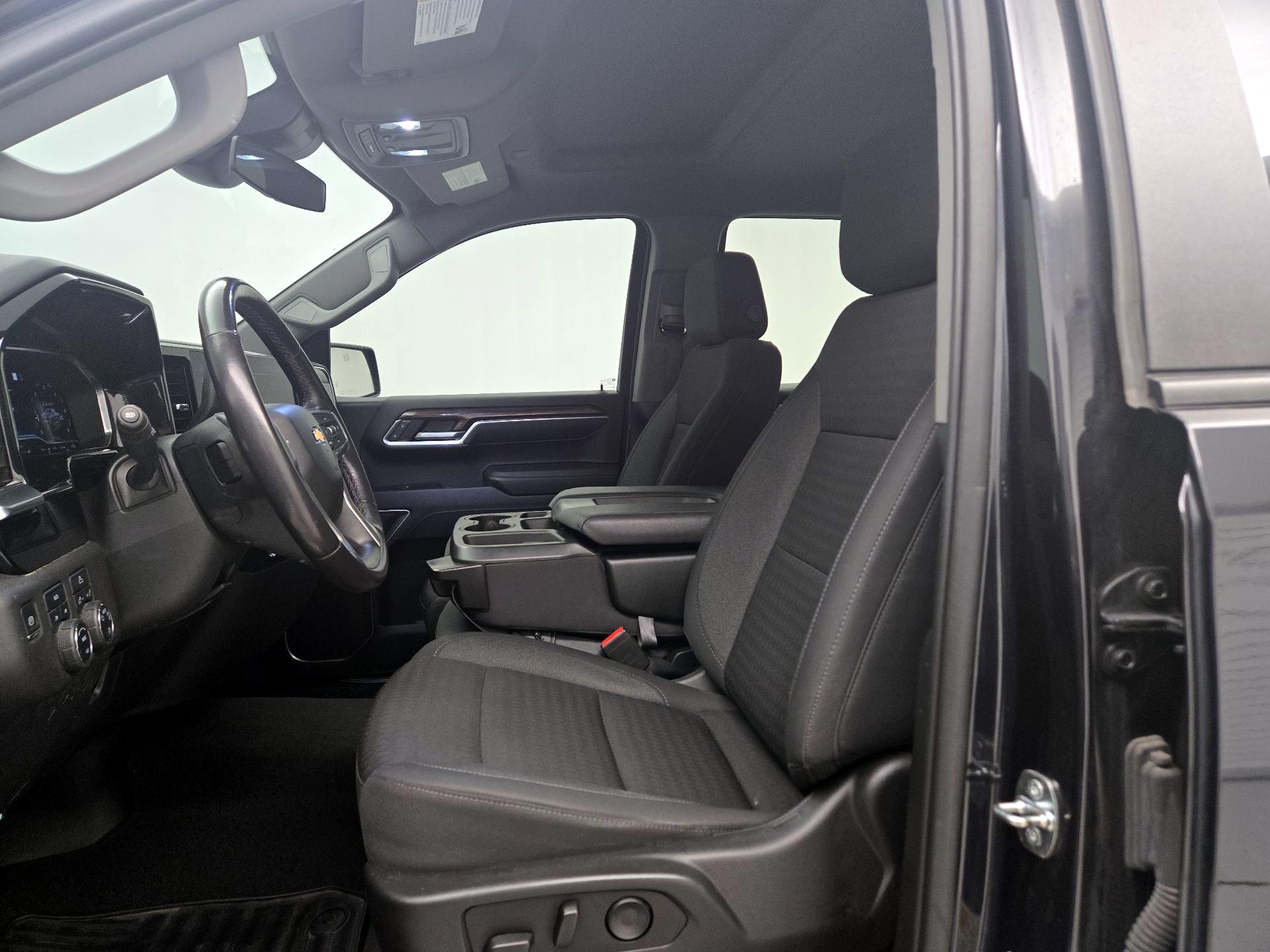 Thumbnail: 2022 Chevrolet Silverado 1500 - 11