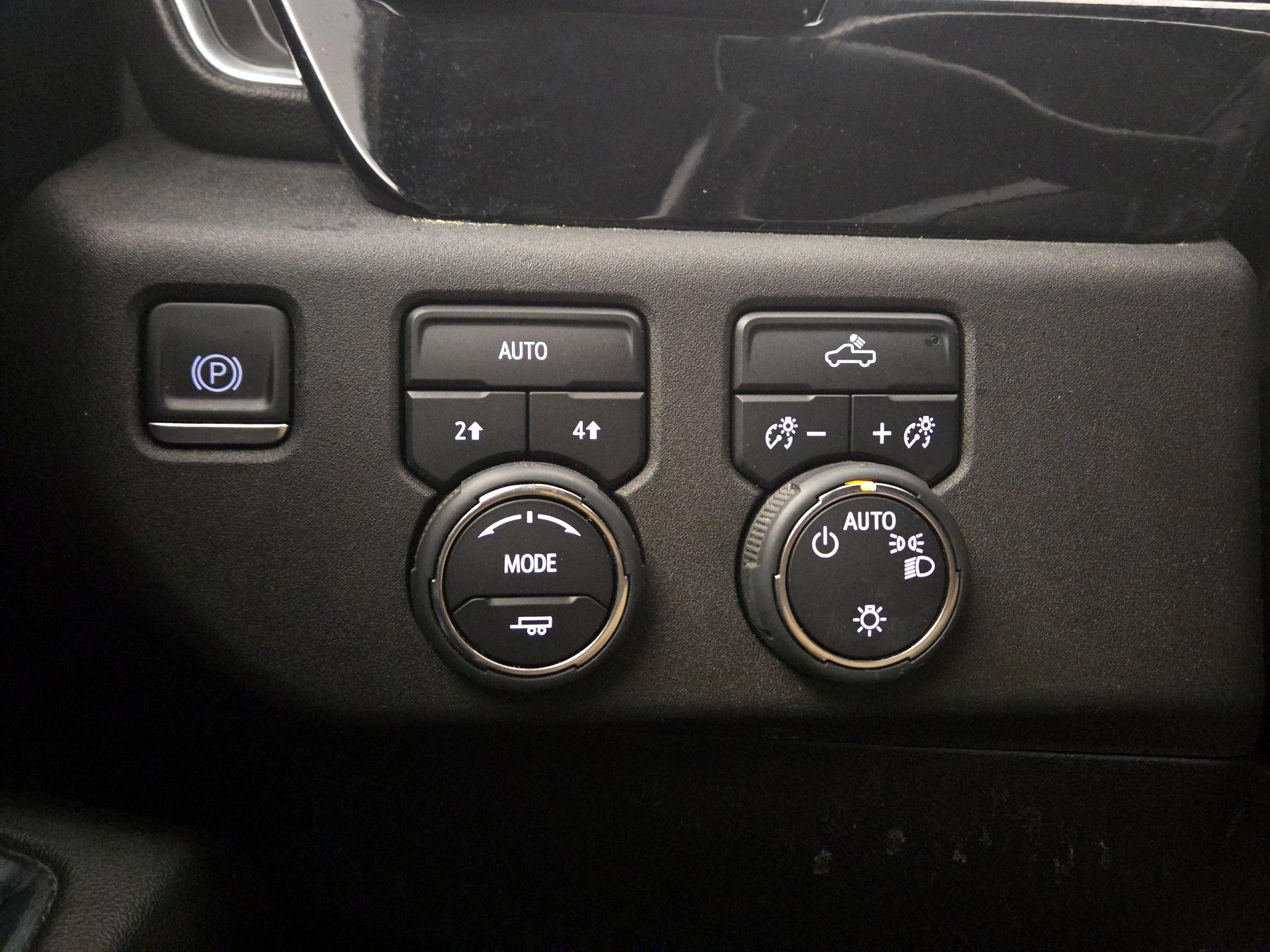 Thumbnail: 2022 Chevrolet Silverado 1500 - 13