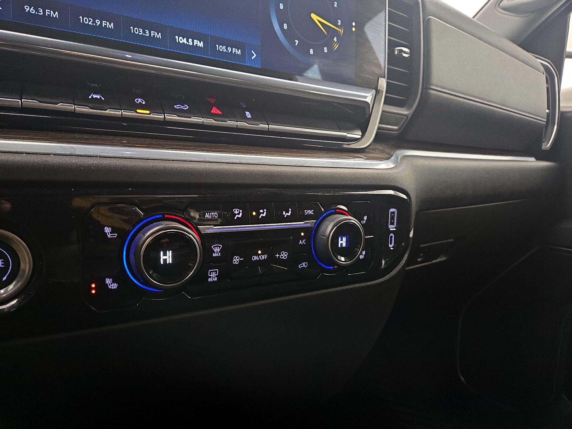 Thumbnail: 2022 Chevrolet Silverado 1500 - 16