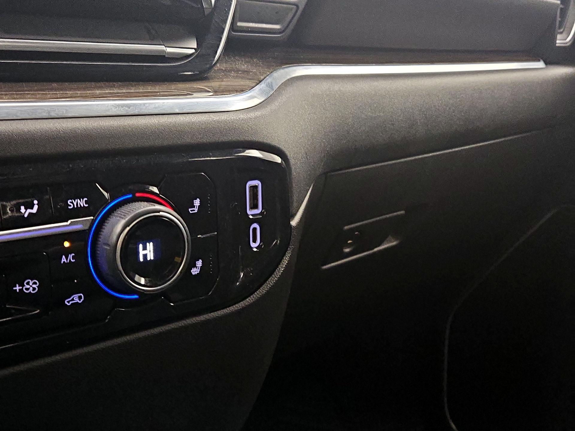 Thumbnail: 2022 Chevrolet Silverado 1500 - 18