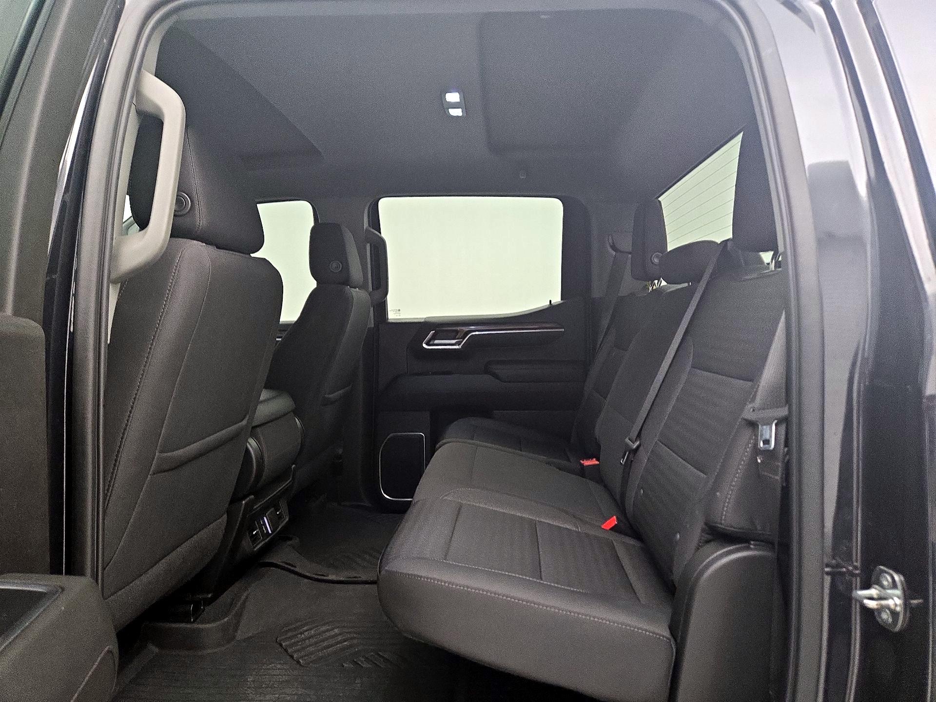 Thumbnail: 2022 Chevrolet Silverado 1500 - 19