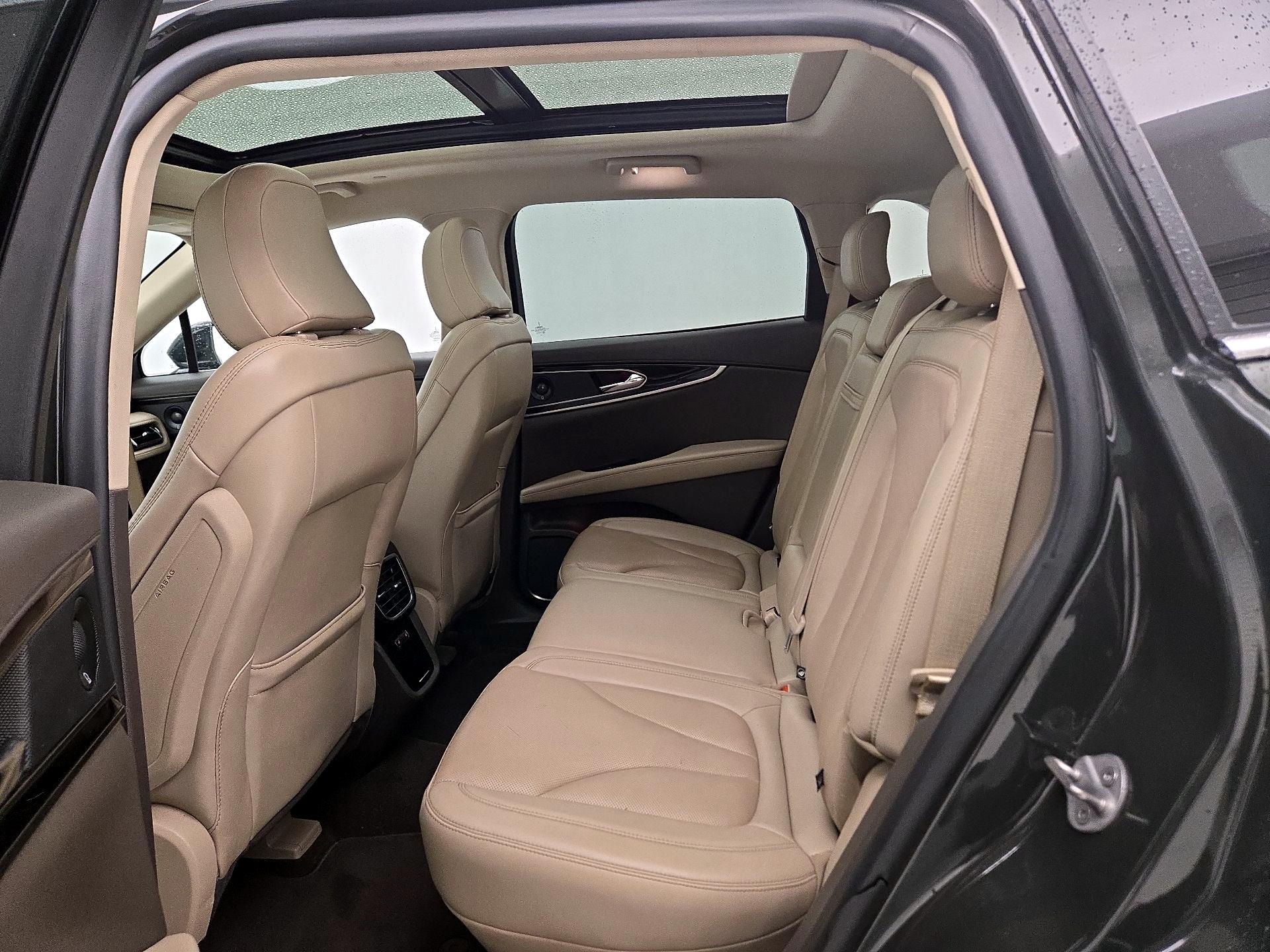 Thumbnail: 2022 Lincoln Nautilus - 20