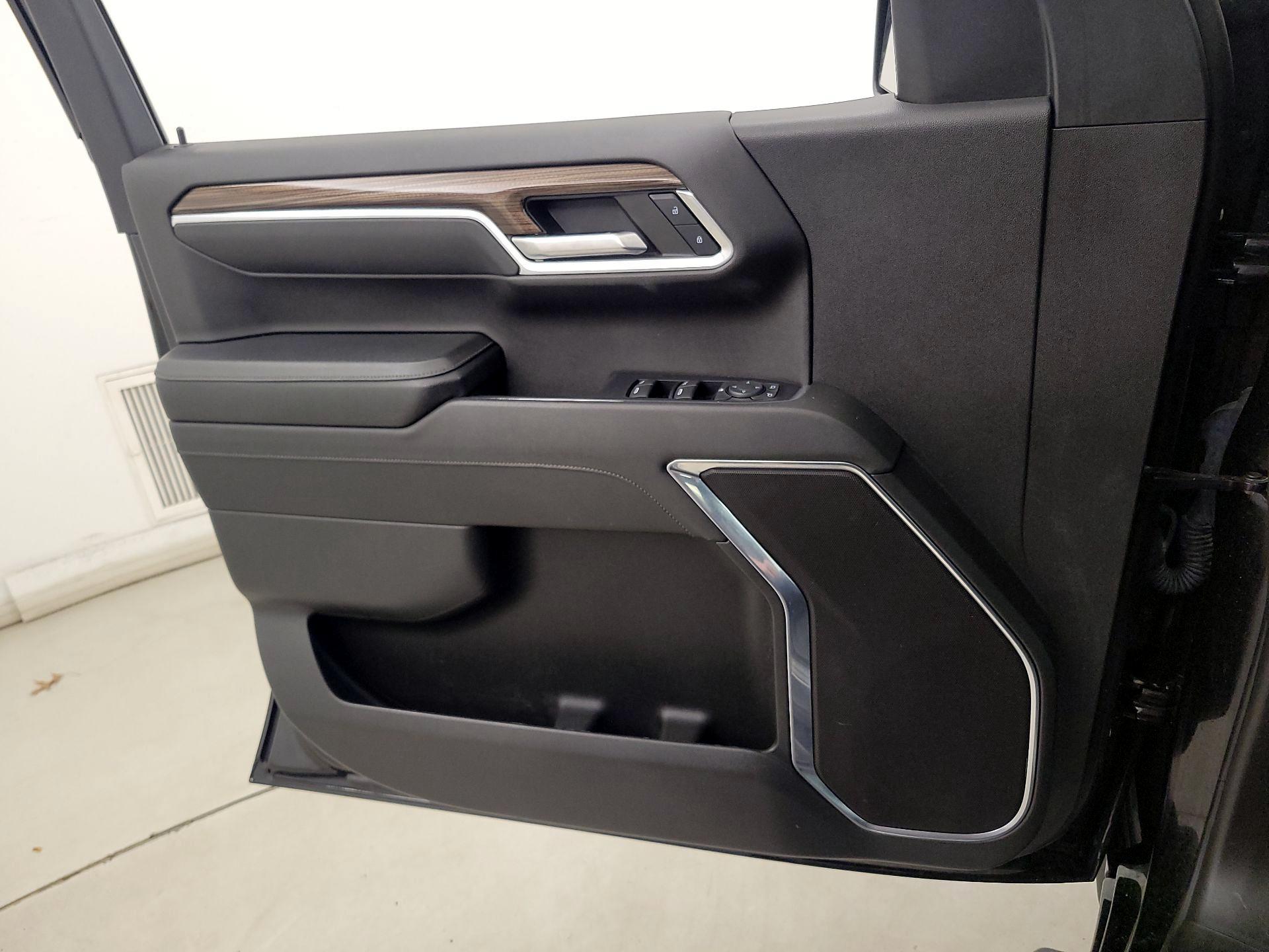 Thumbnail: 2023 Chevrolet Silverado 1500 - 12