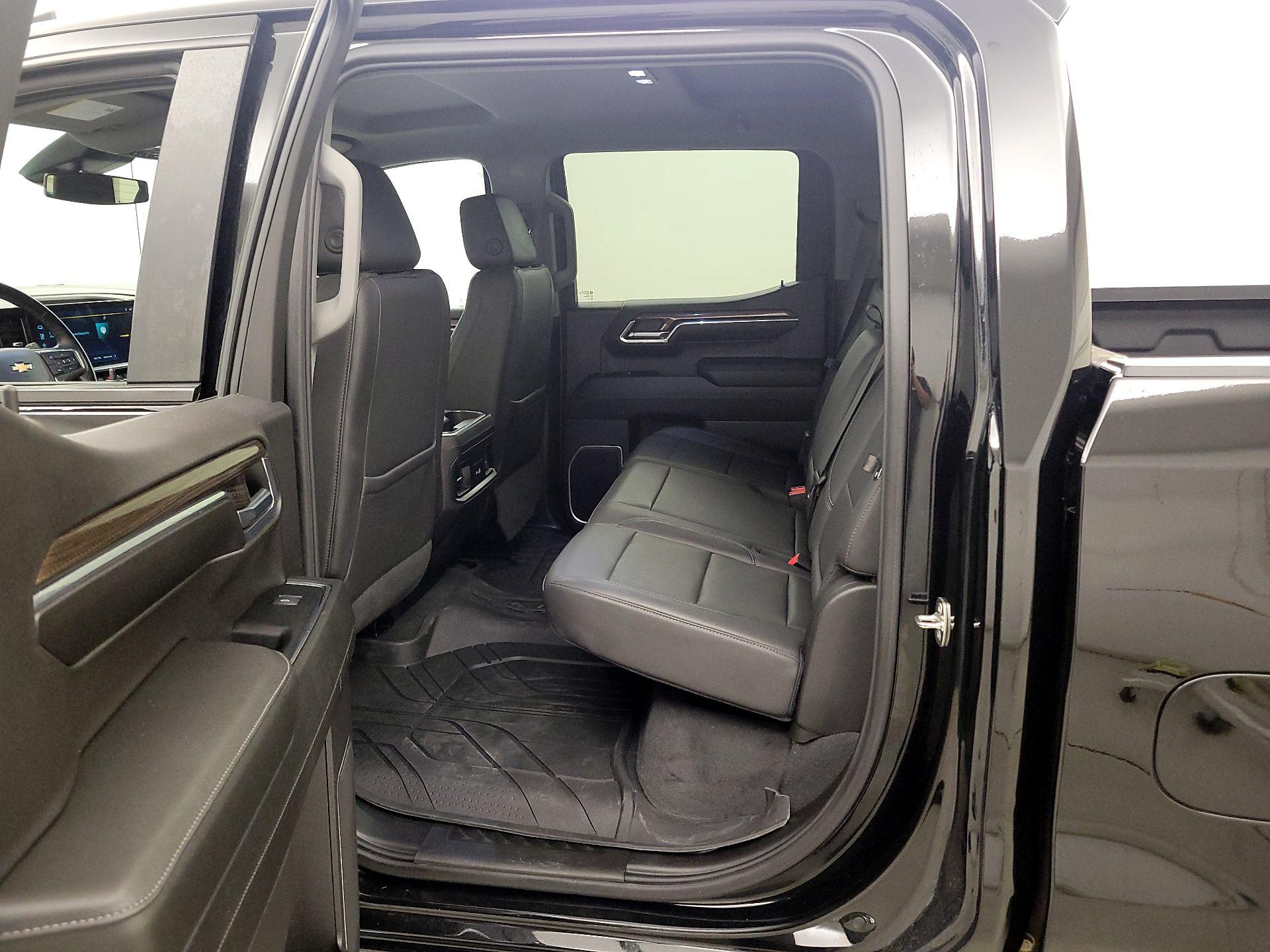 Thumbnail: 2023 Chevrolet Silverado 1500 - 19