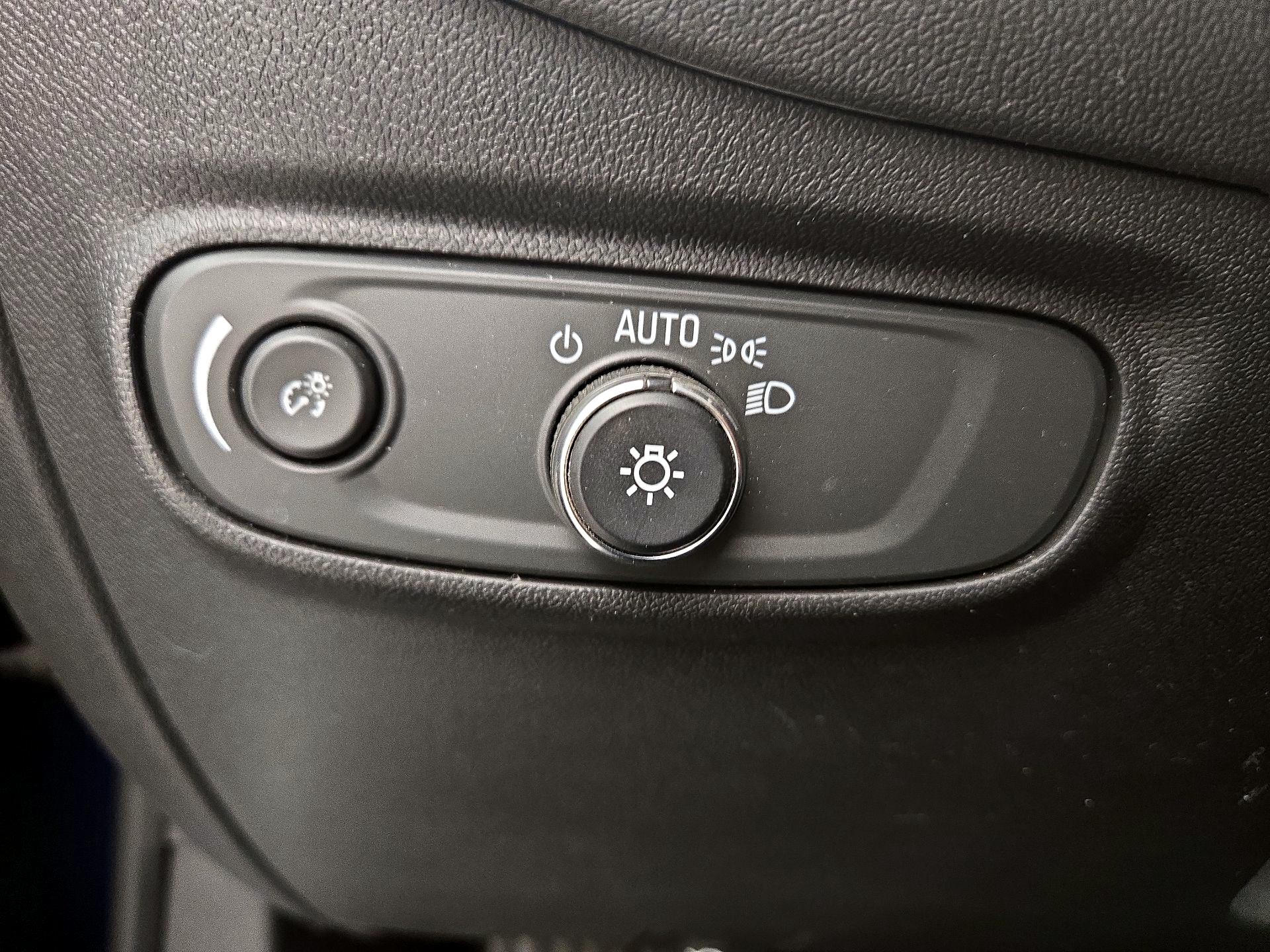 Thumbnail: 2023 Chevrolet Equinox - 13