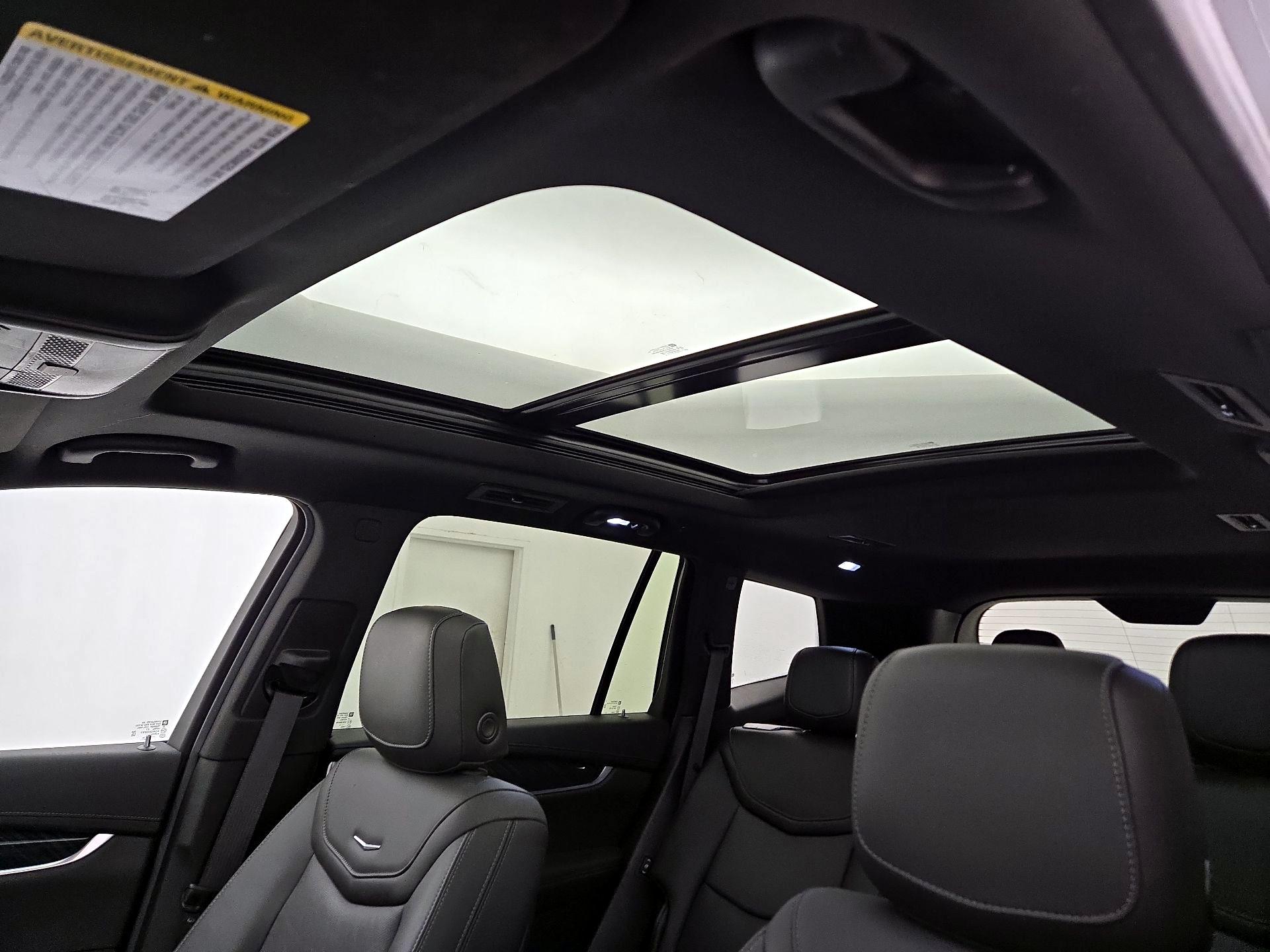 Thumbnail: 2023 Cadillac XT6 - 20