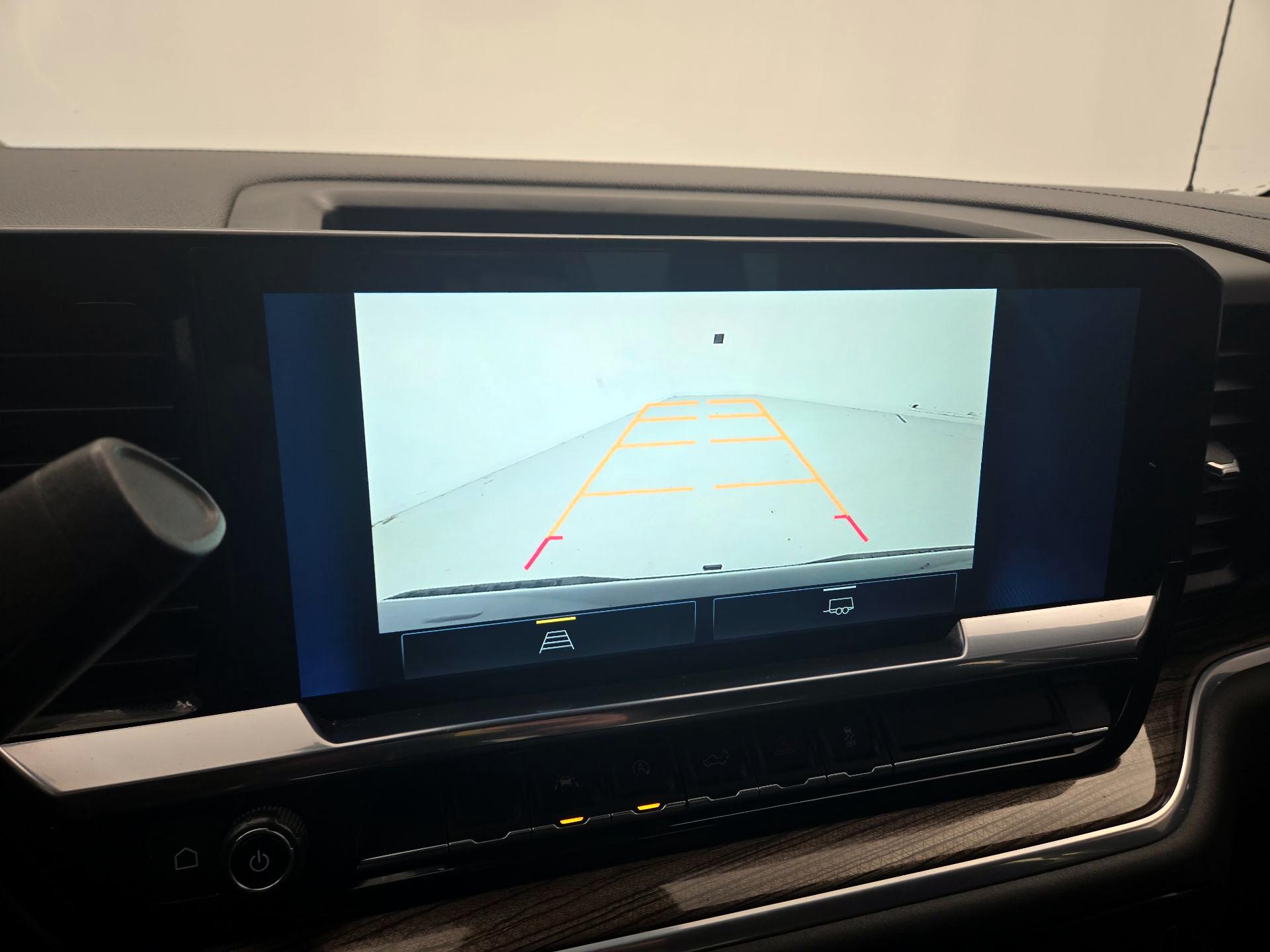 Thumbnail: 2022 Chevrolet Silverado 1500 - 14