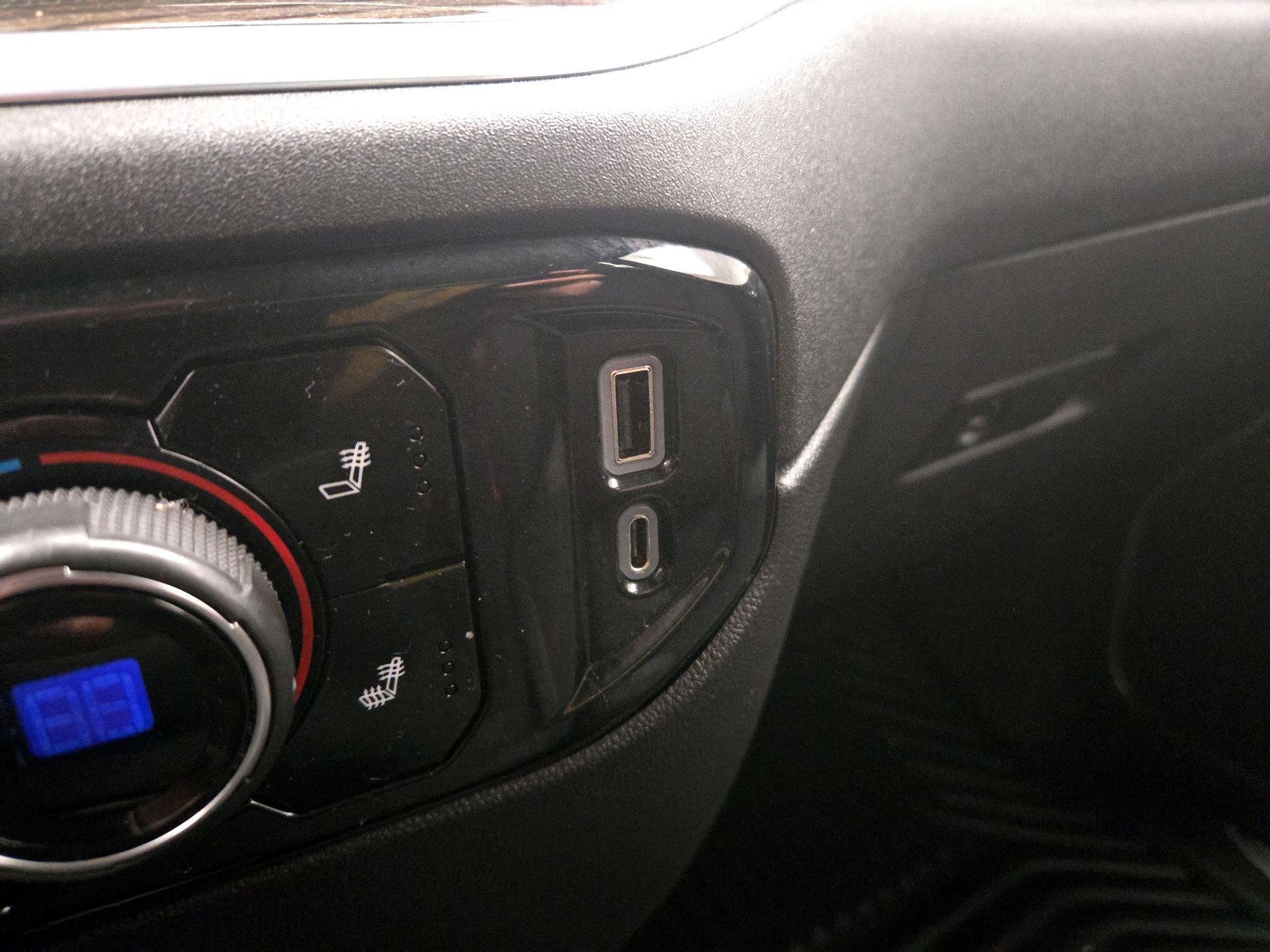 Thumbnail: 2022 Chevrolet Silverado 1500 - 18