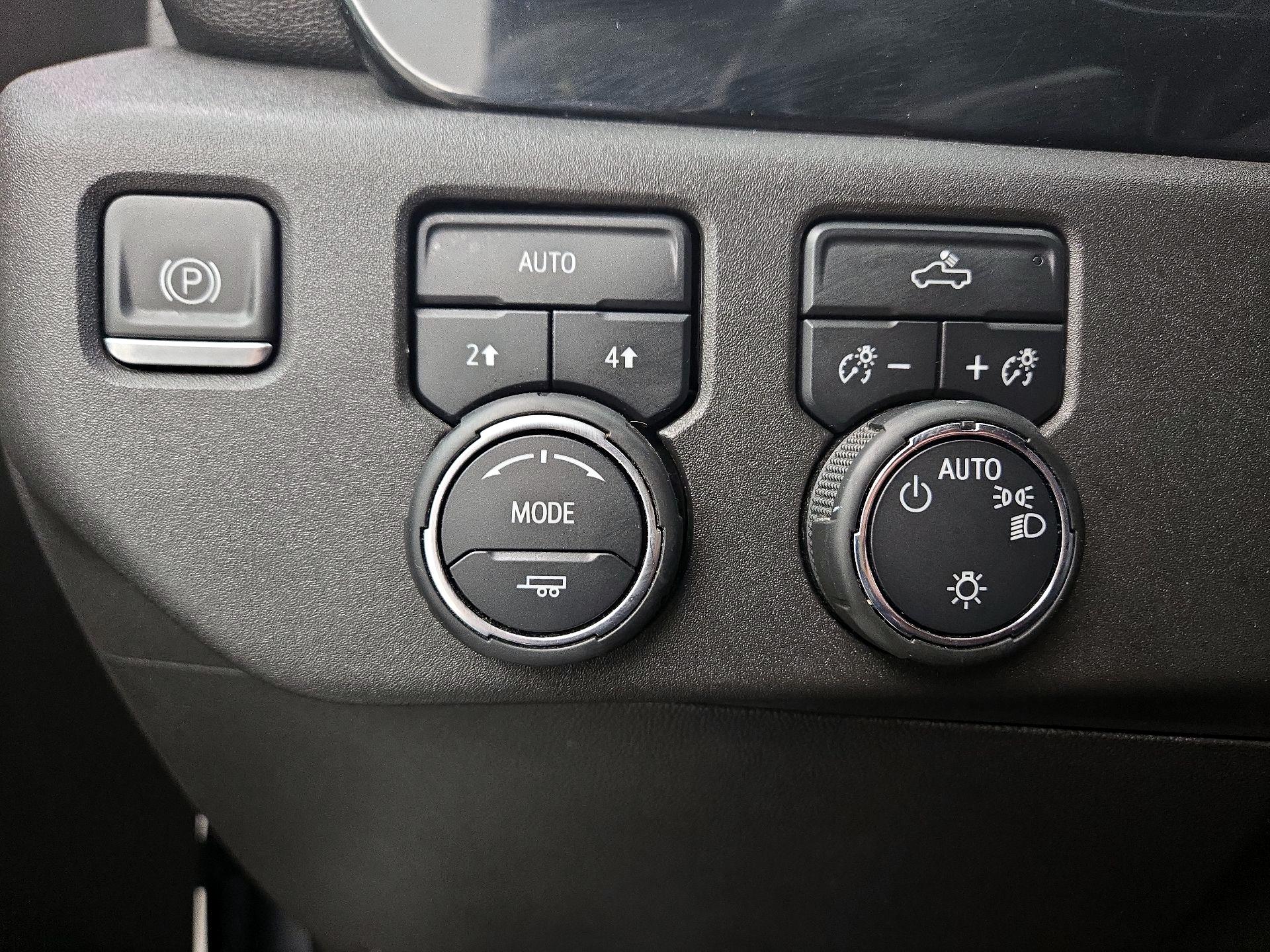 Thumbnail: 2023 Chevrolet Silverado 1500 - 13