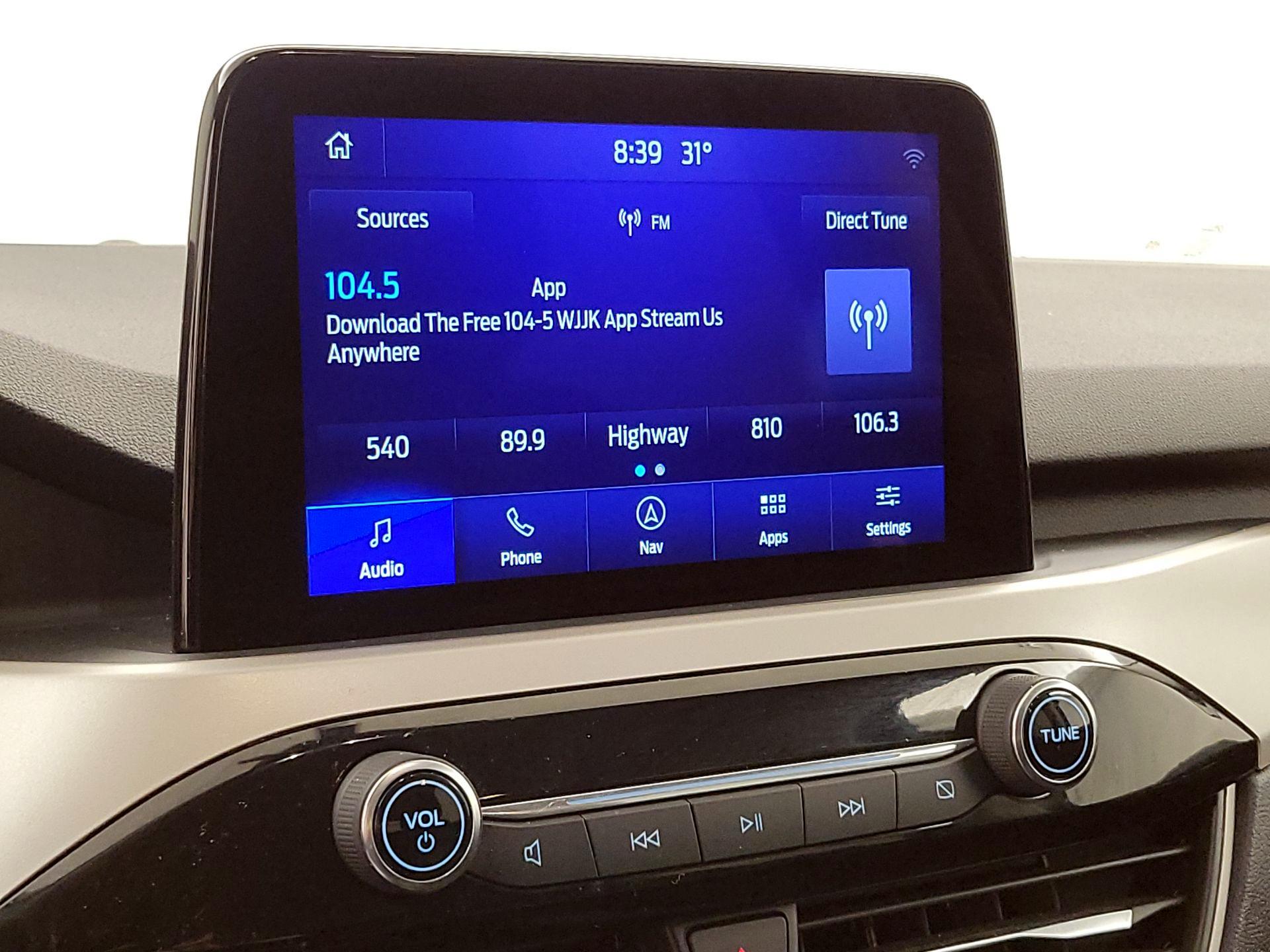 Thumbnail: 2022 Ford Escape - 16