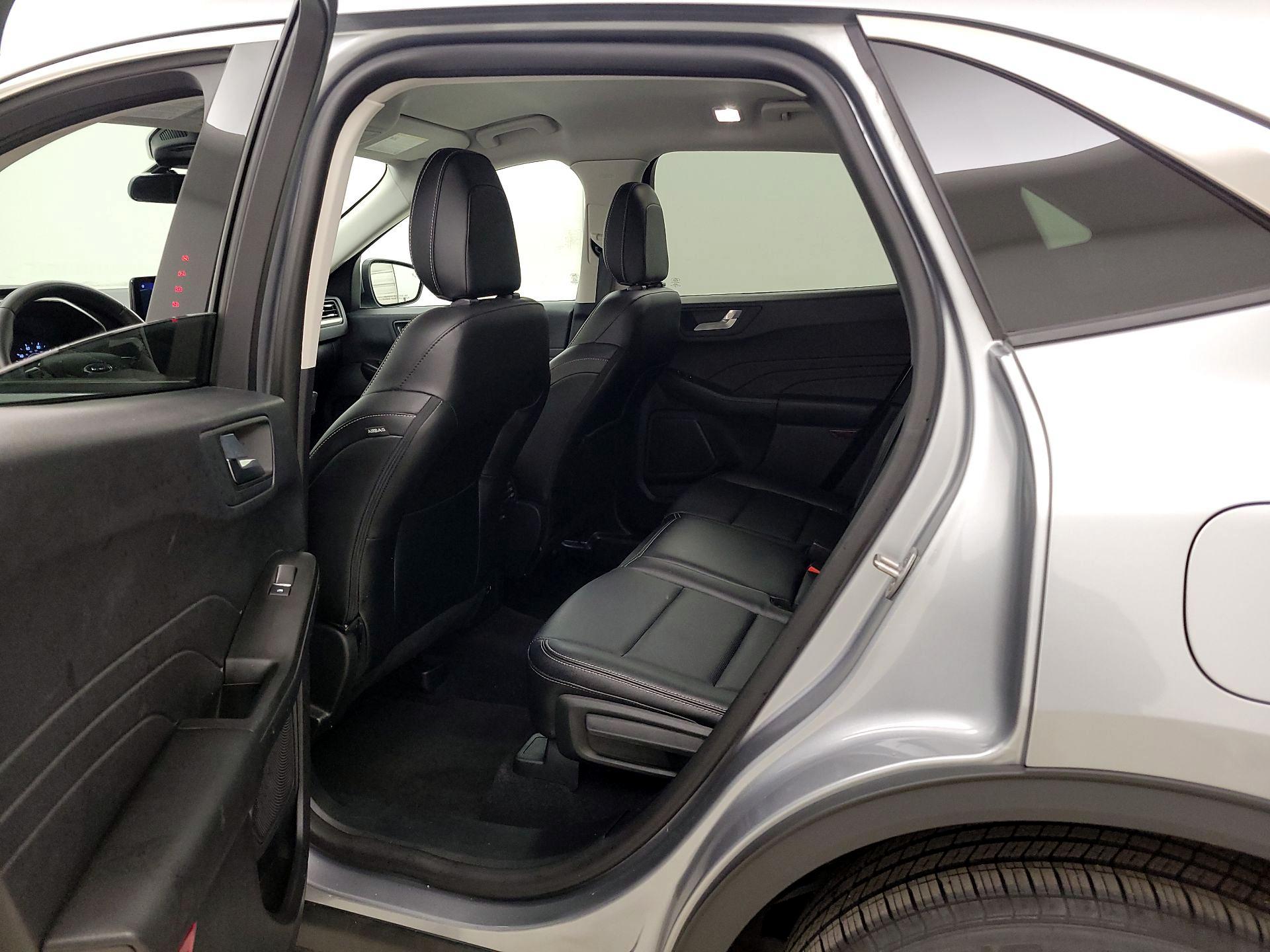 Thumbnail: 2022 Ford Escape - 20