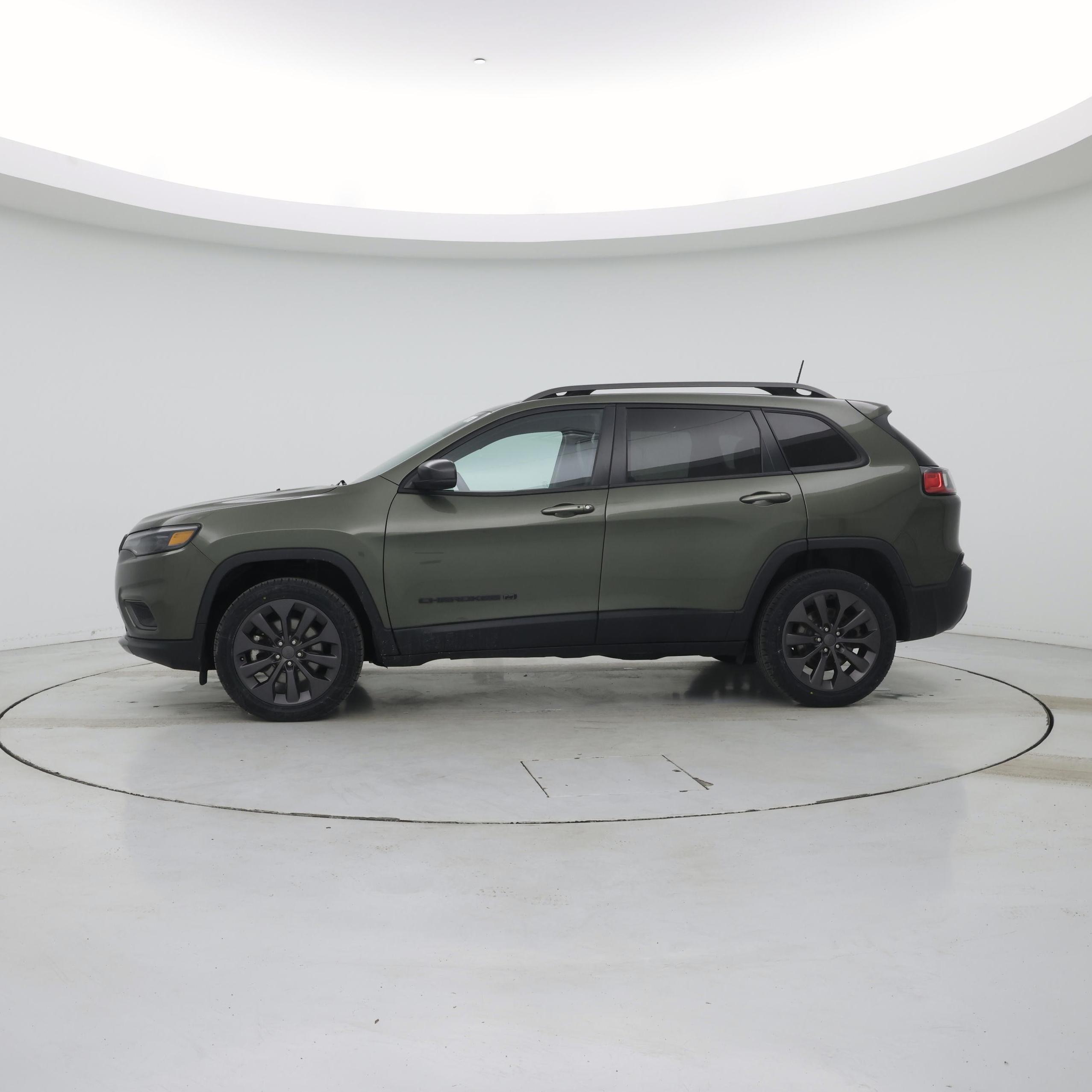 Thumbnail: 2021 Jeep Cherokee - 3