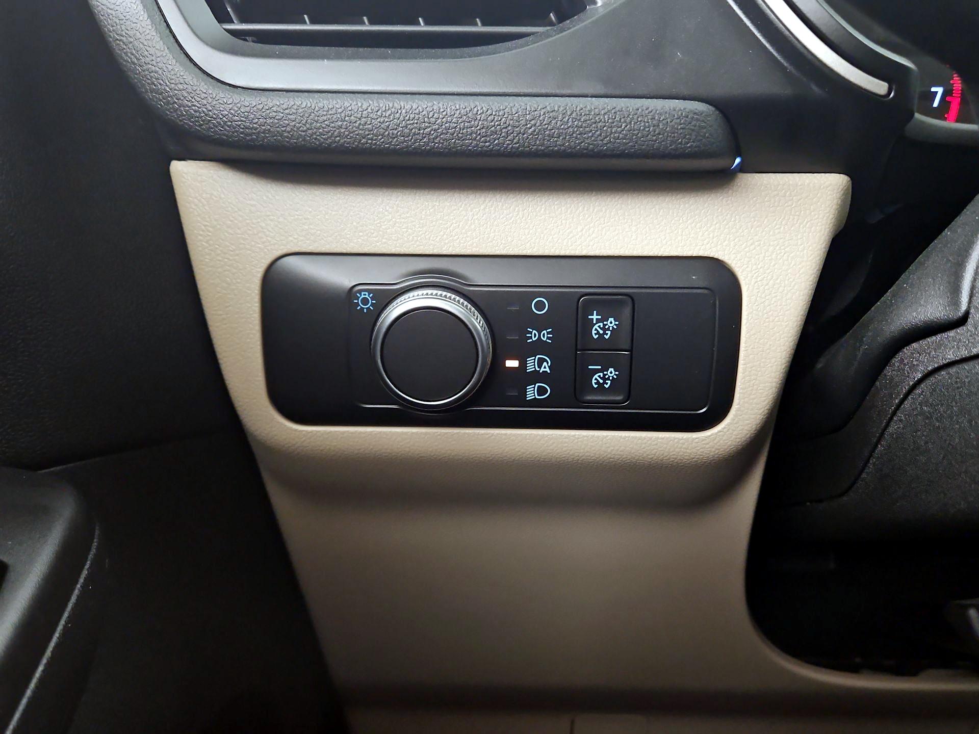 Thumbnail: 2020 Ford Escape - 13