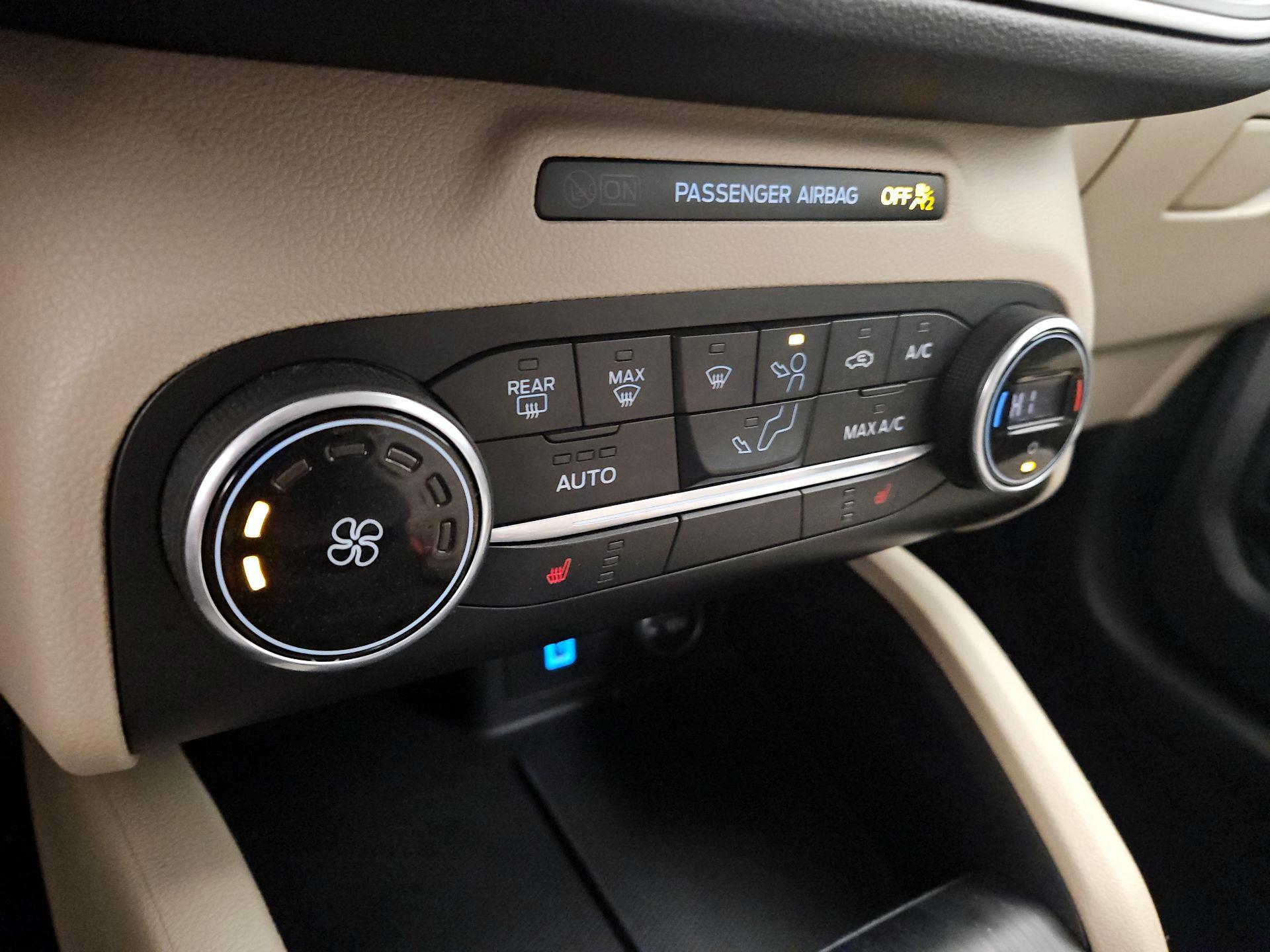 Thumbnail: 2020 Ford Escape - 16