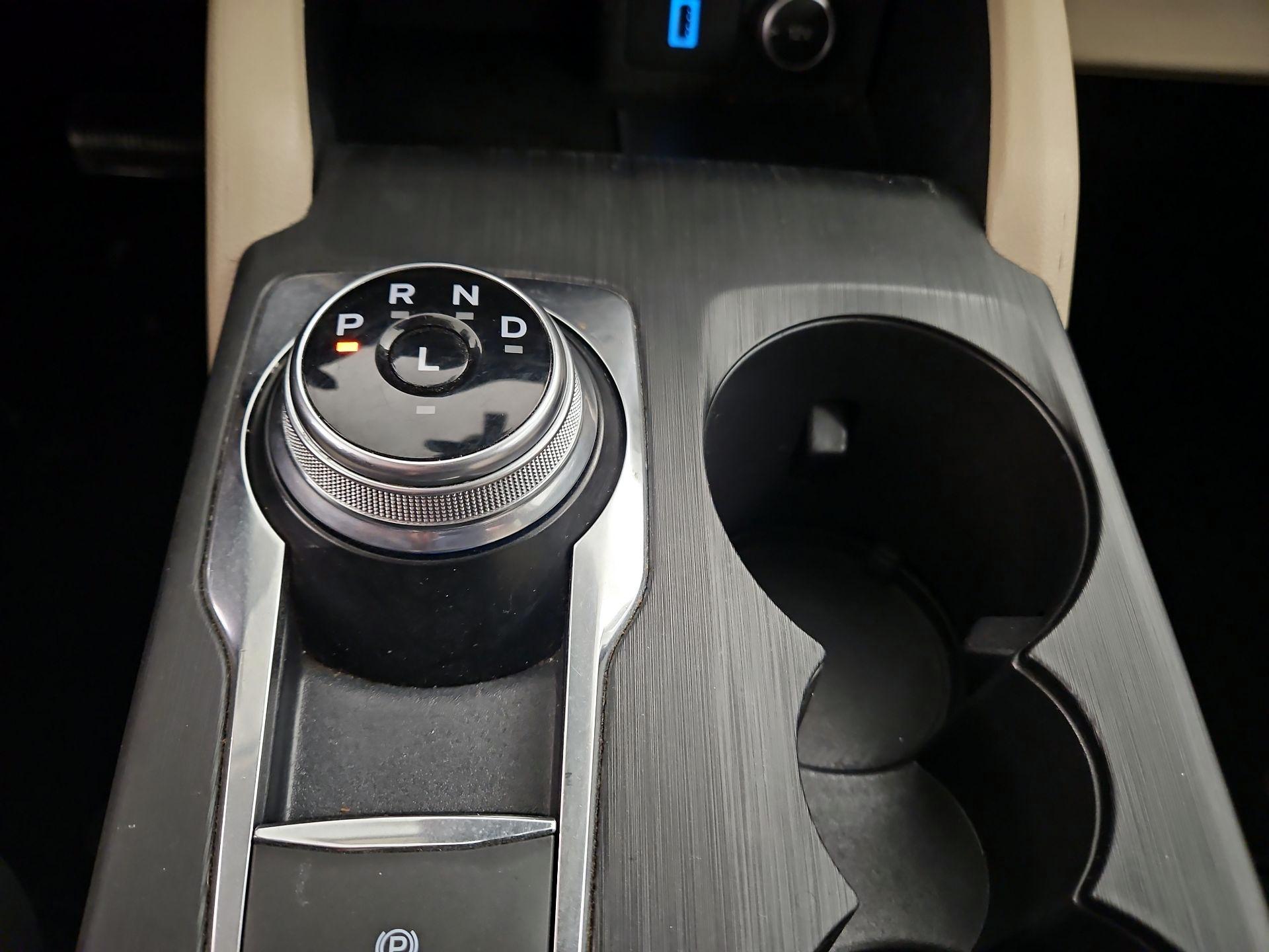 Thumbnail: 2020 Ford Escape - 17