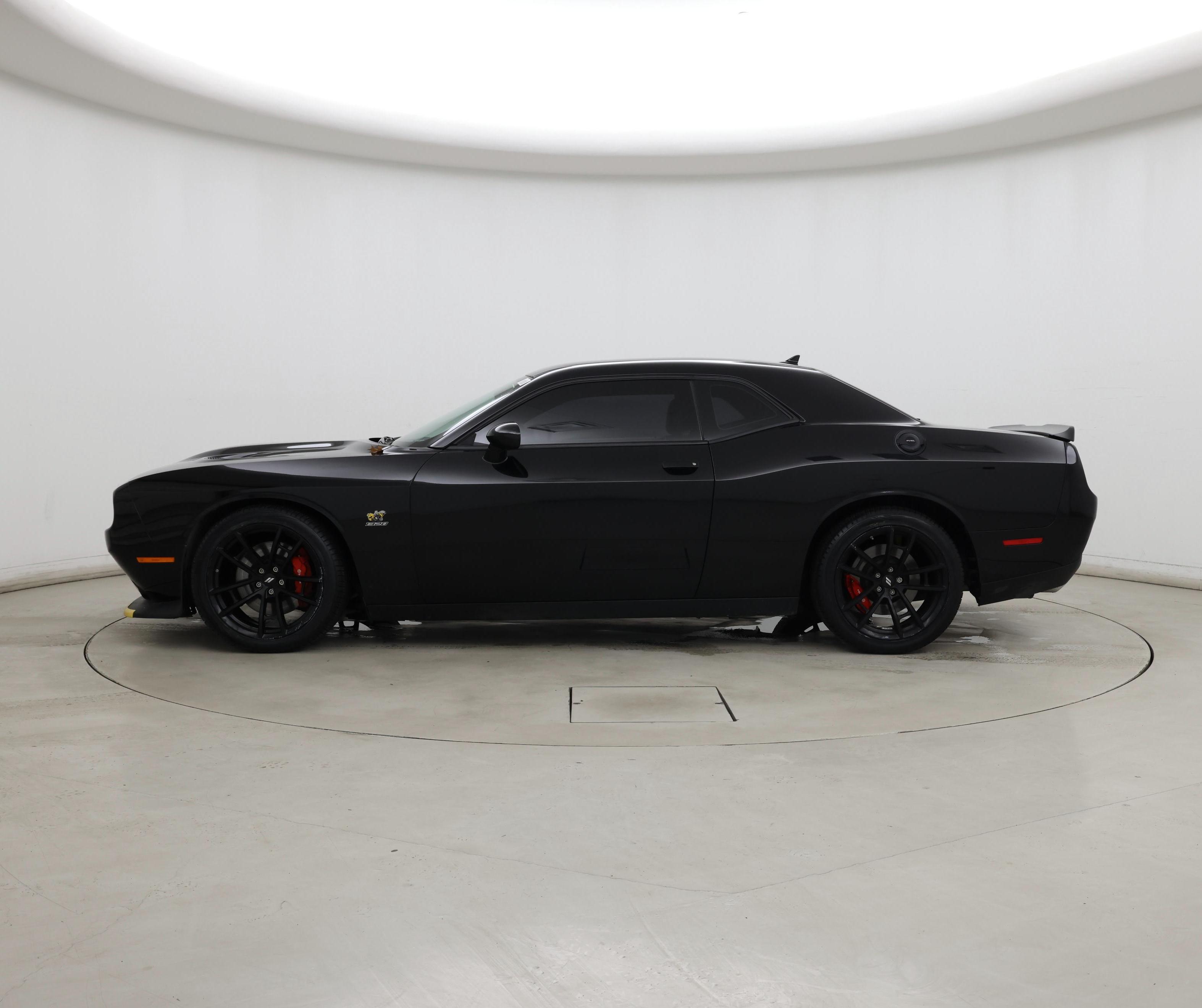 Thumbnail: 2021 Dodge Challenger - 3