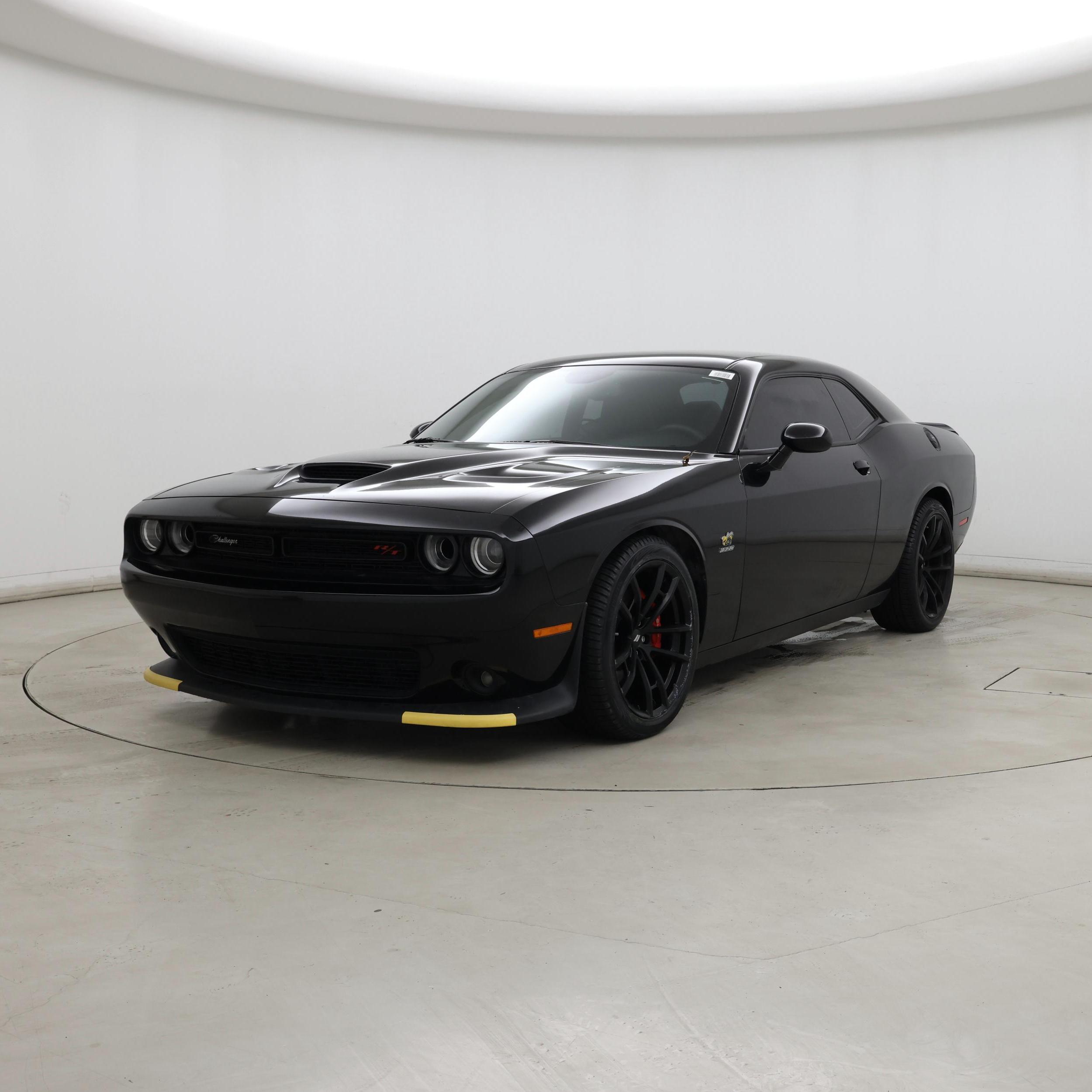 Thumbnail: 2021 Dodge Challenger - 4