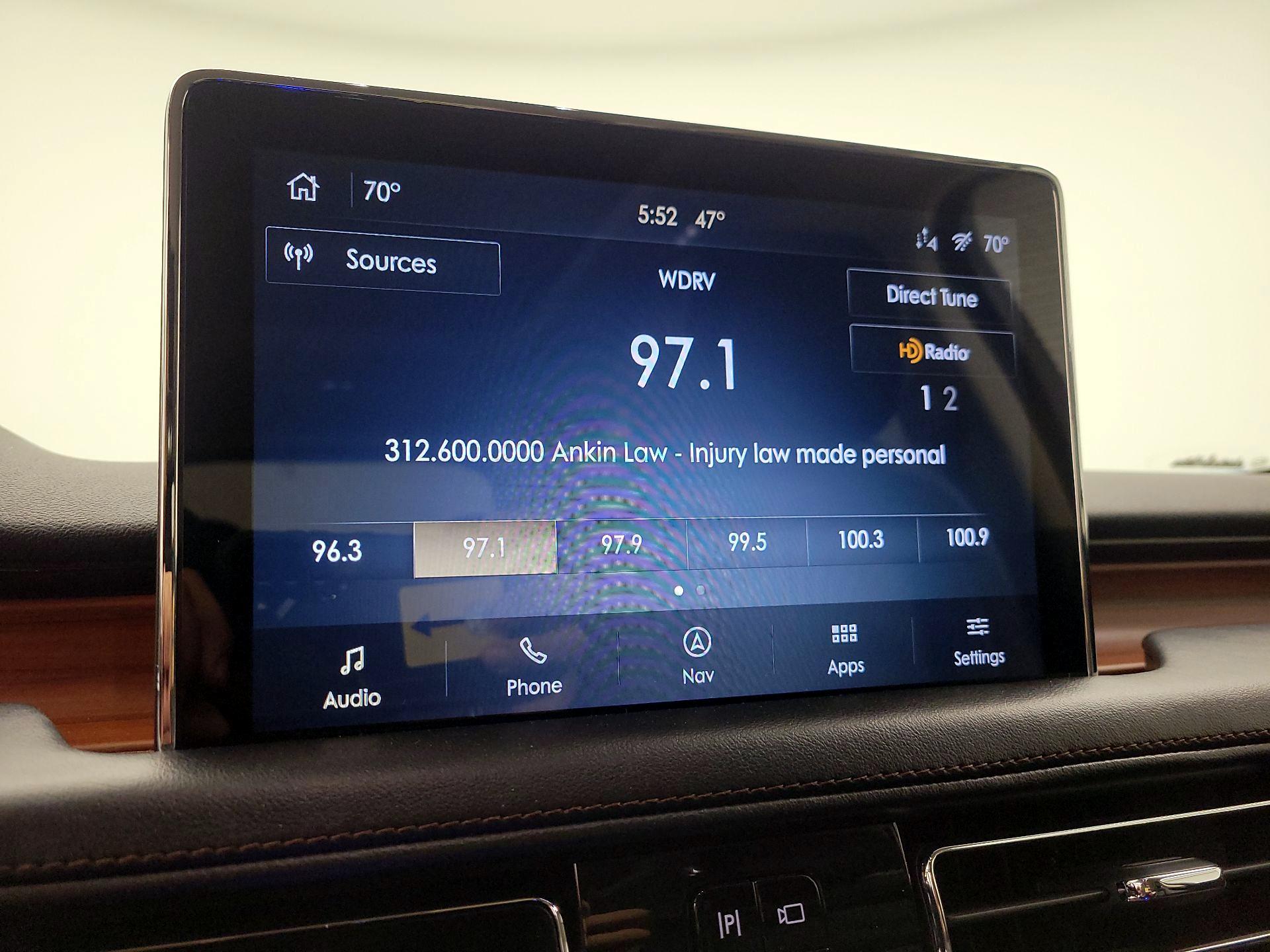 Thumbnail: 2020 Lincoln Aviator - 16