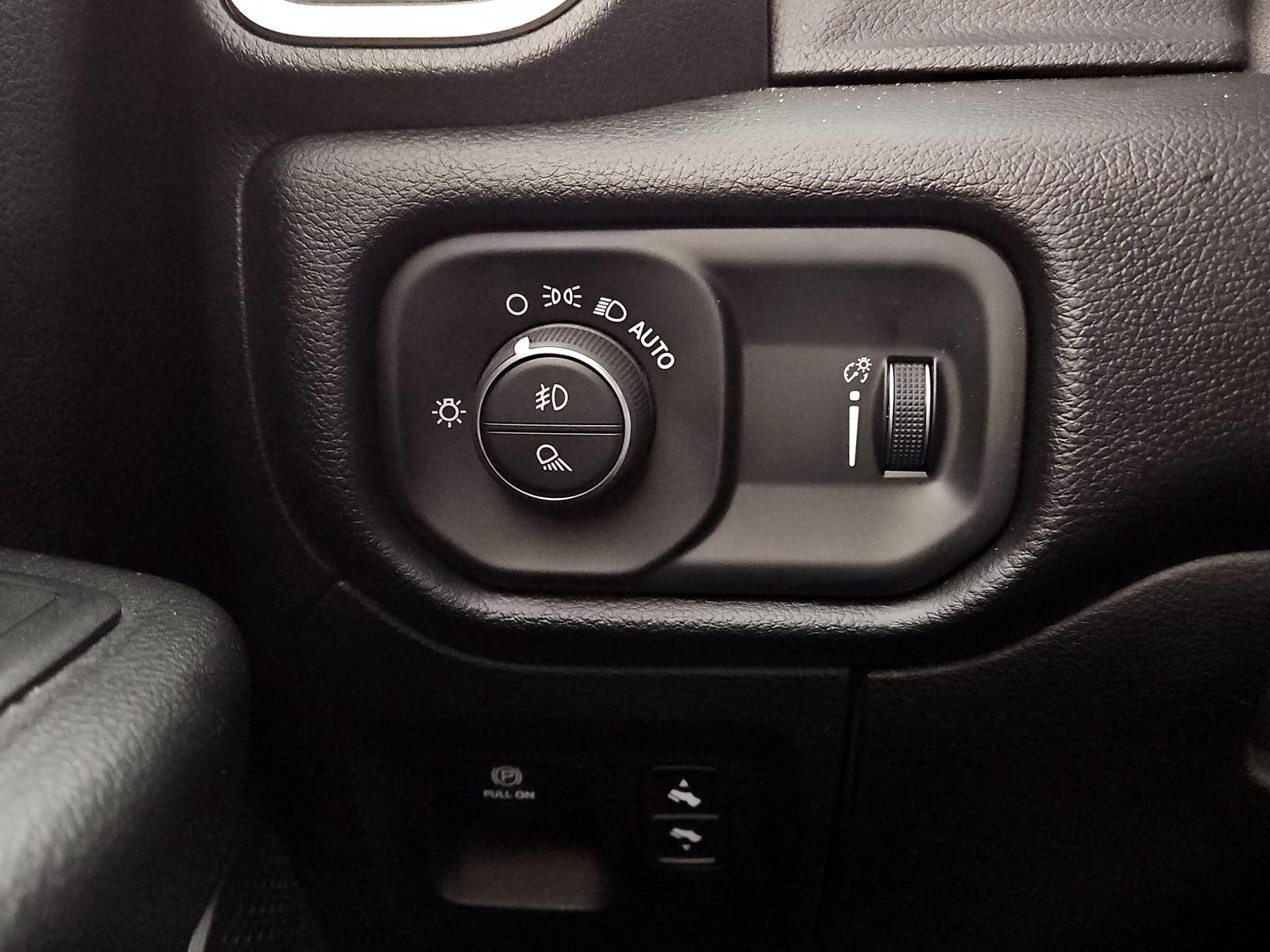 Thumbnail: 2021 RAM 1500 - 13