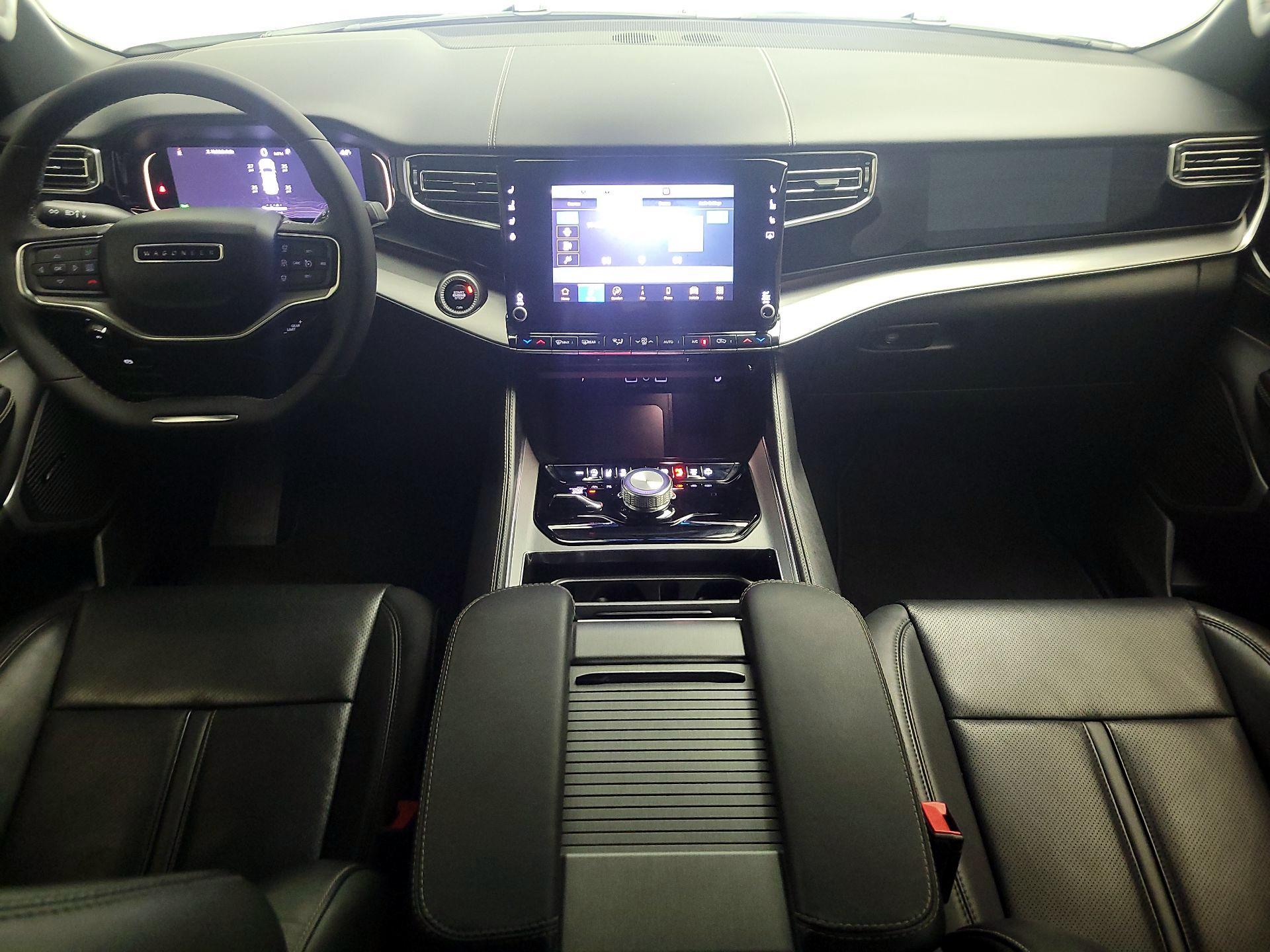 Thumbnail: 2023 Jeep Wagoneer - 9